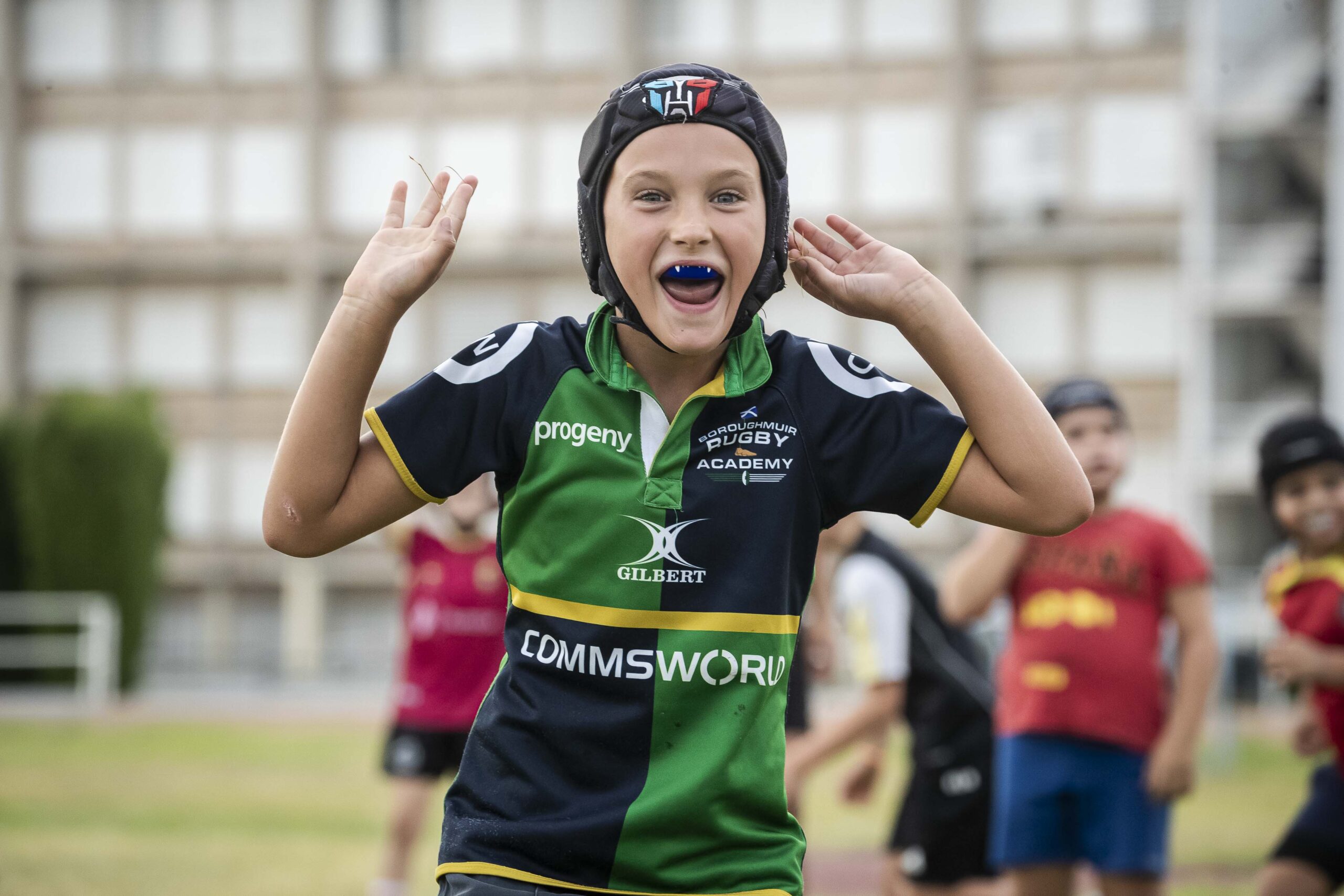 Primer entrenamiento de escuelas del CD Universitario Rugby Zaragoza.