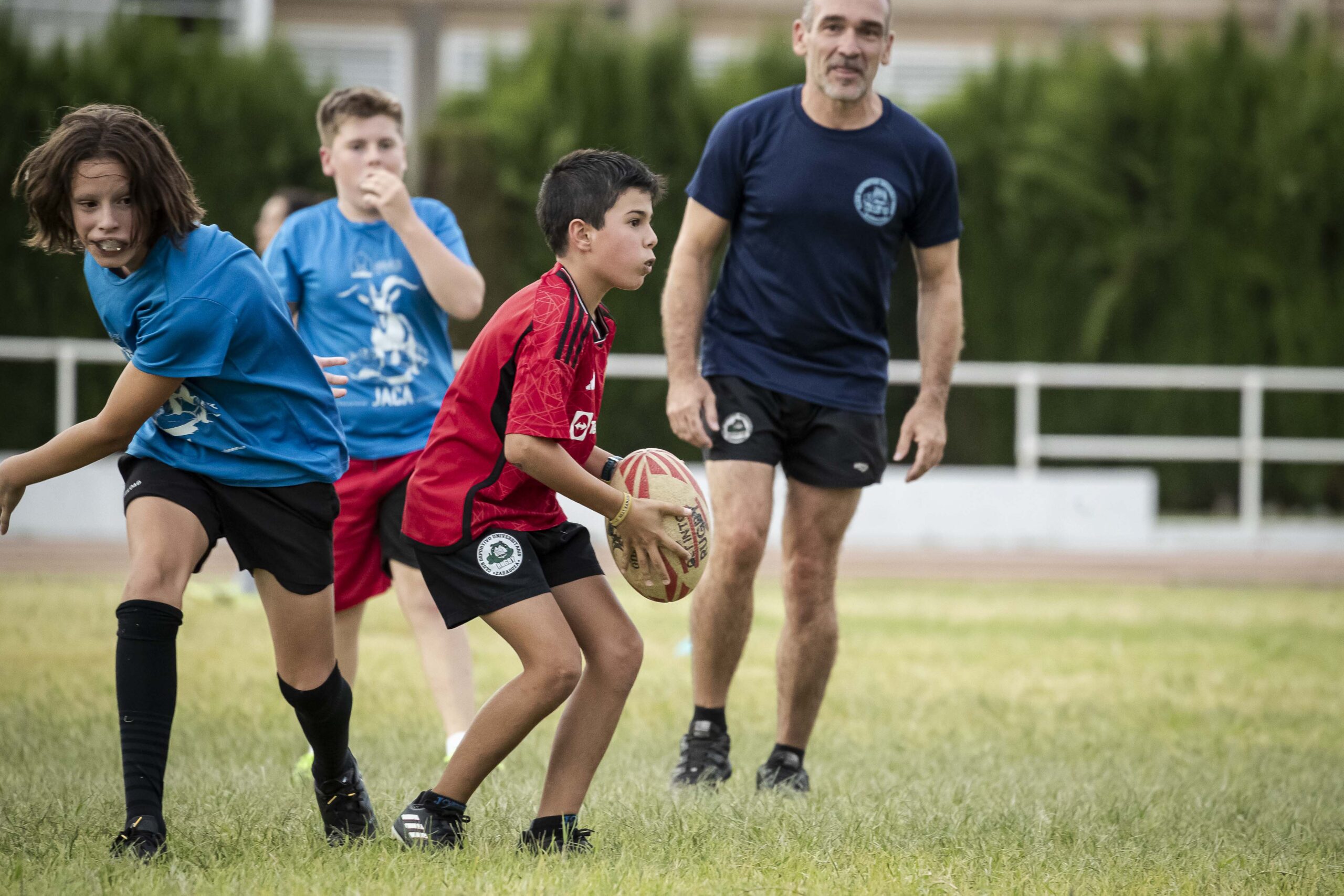 Primer entrenamiento de escuelas del CD Universitario Rugby Zaragoza.