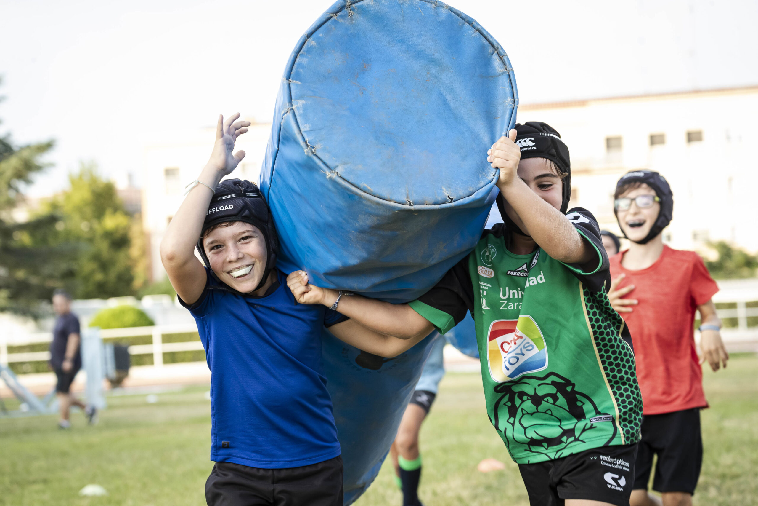 Nuestros zagales en un entrenamiento del CD Universitario Rugby Zaragoza.