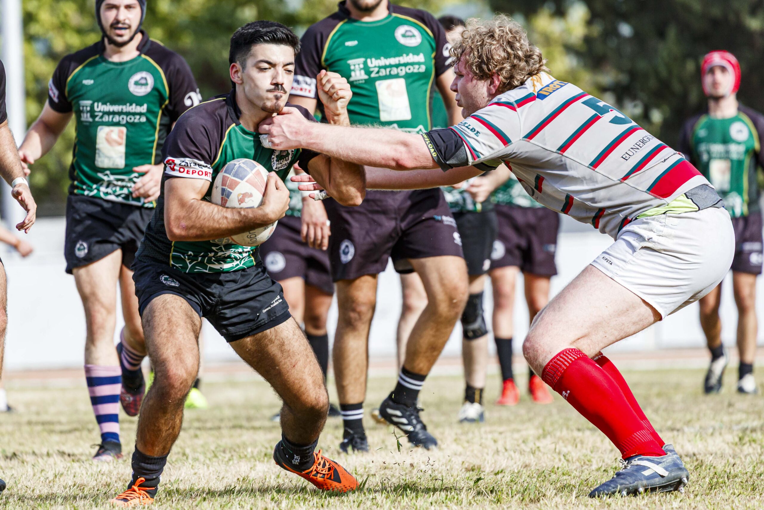 Partido amistoso de pretemporada entre el CD Universitario Rugby Zaragoza (CEFA Unizar) e Iruña Rugby Club