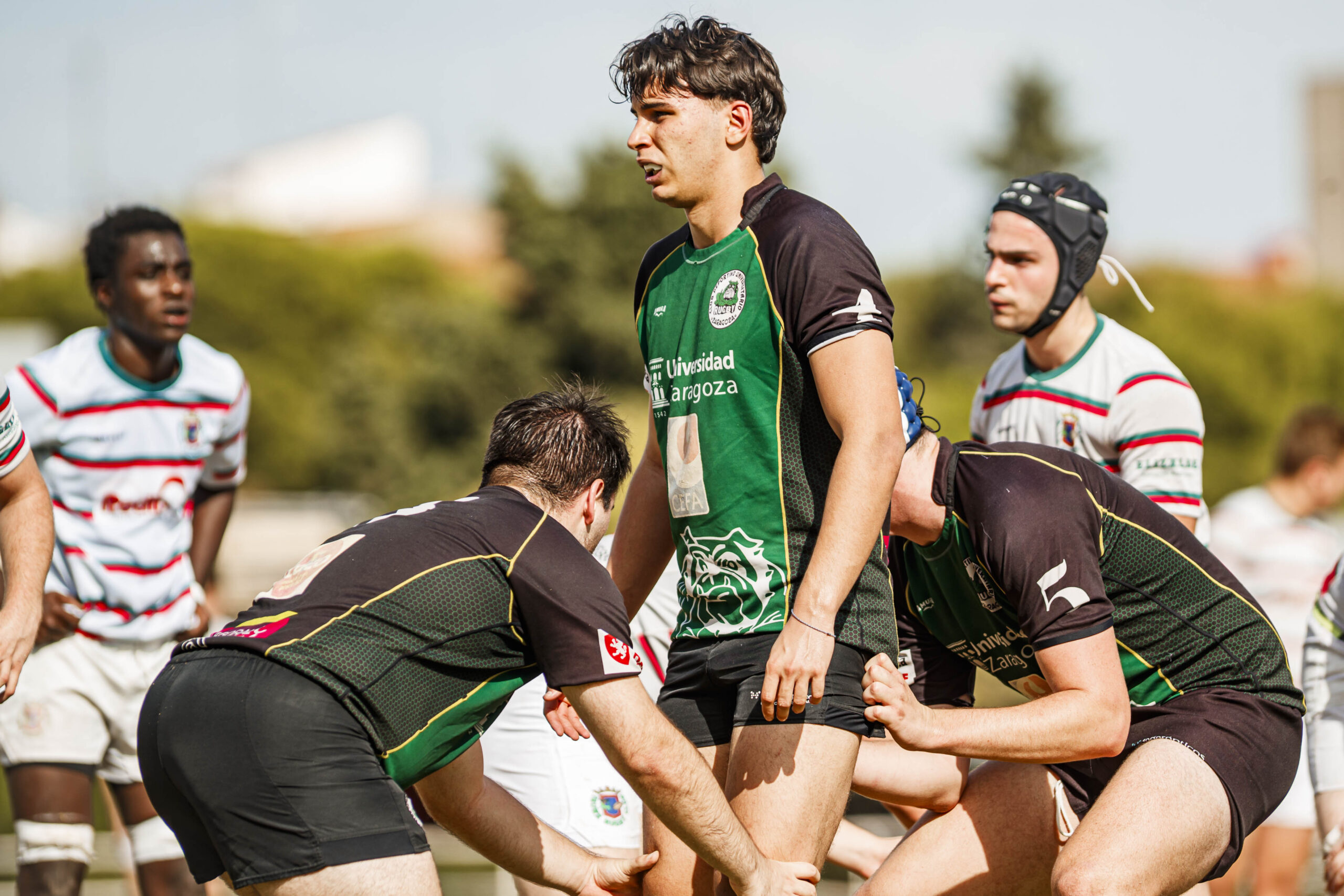 Partido amistoso de pretemporada entre el CD Universitario Rugby Zaragoza (CEFA Unizar) e Iruña Rugby Club