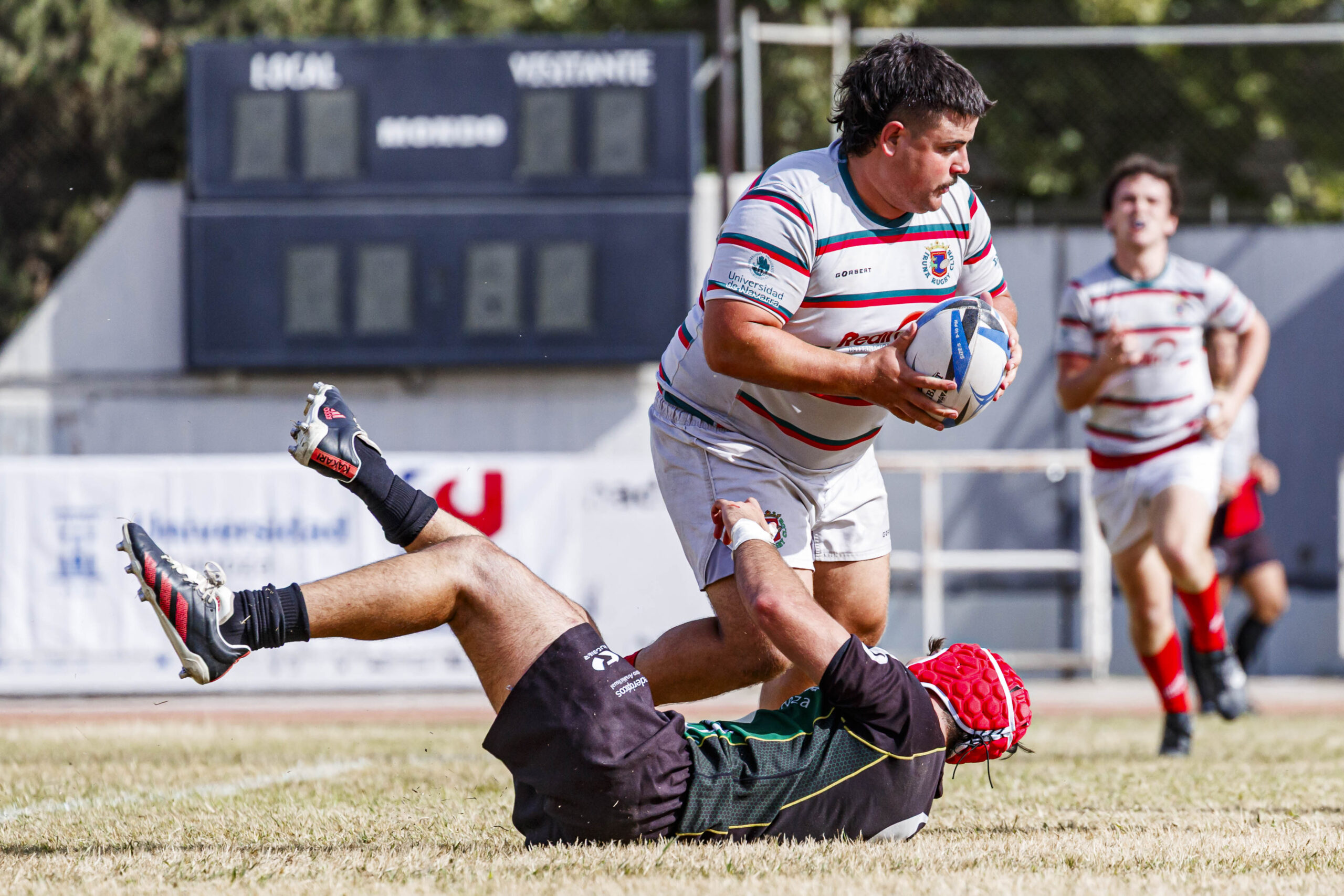 Partido amistoso de pretemporada entre el CD Universitario Rugby Zaragoza (CEFA Unizar) e Iruña Rugby Club