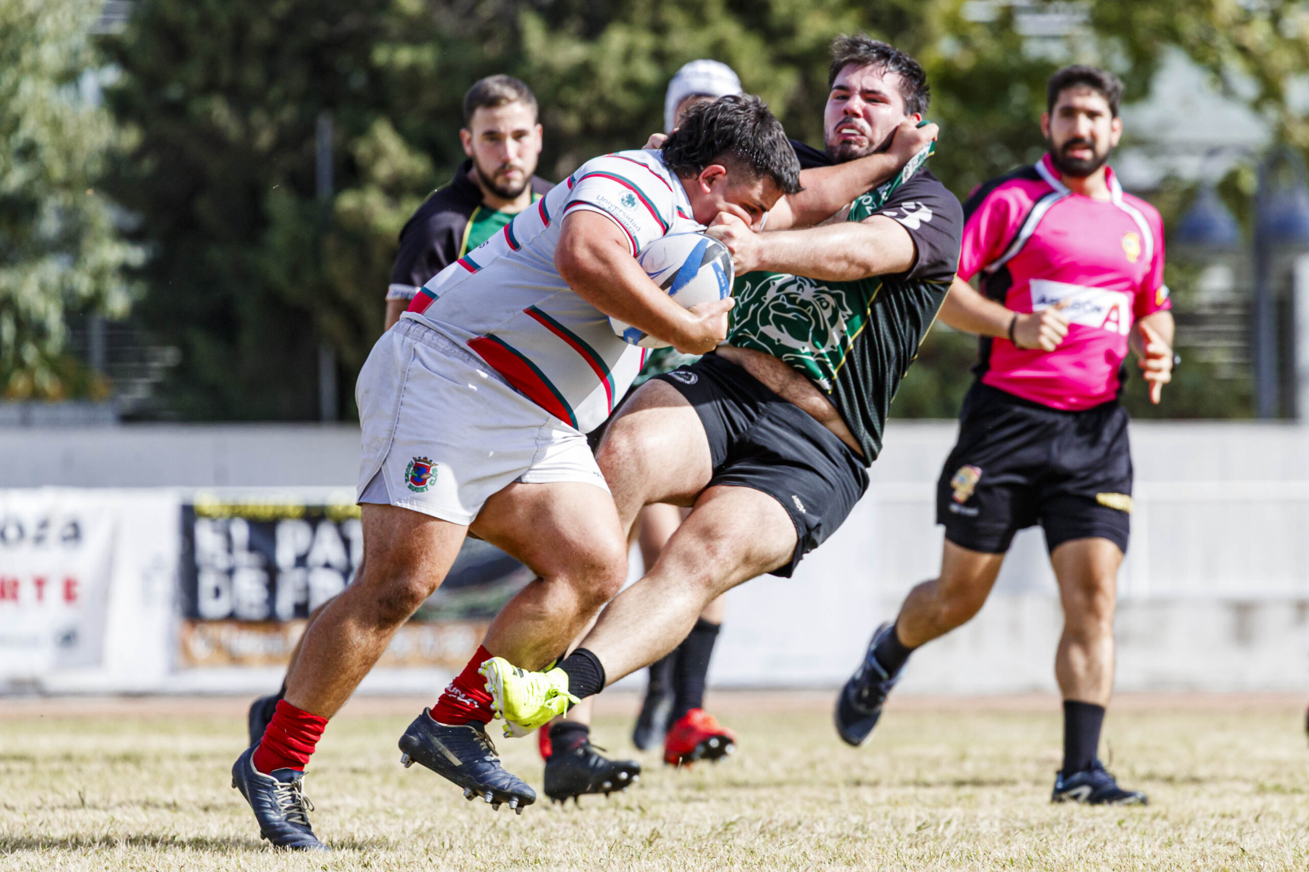 Partido amistoso de pretemporada entre el CD Universitario Rugby Zaragoza (CEFA Unizar) e Iruña Rugby Club