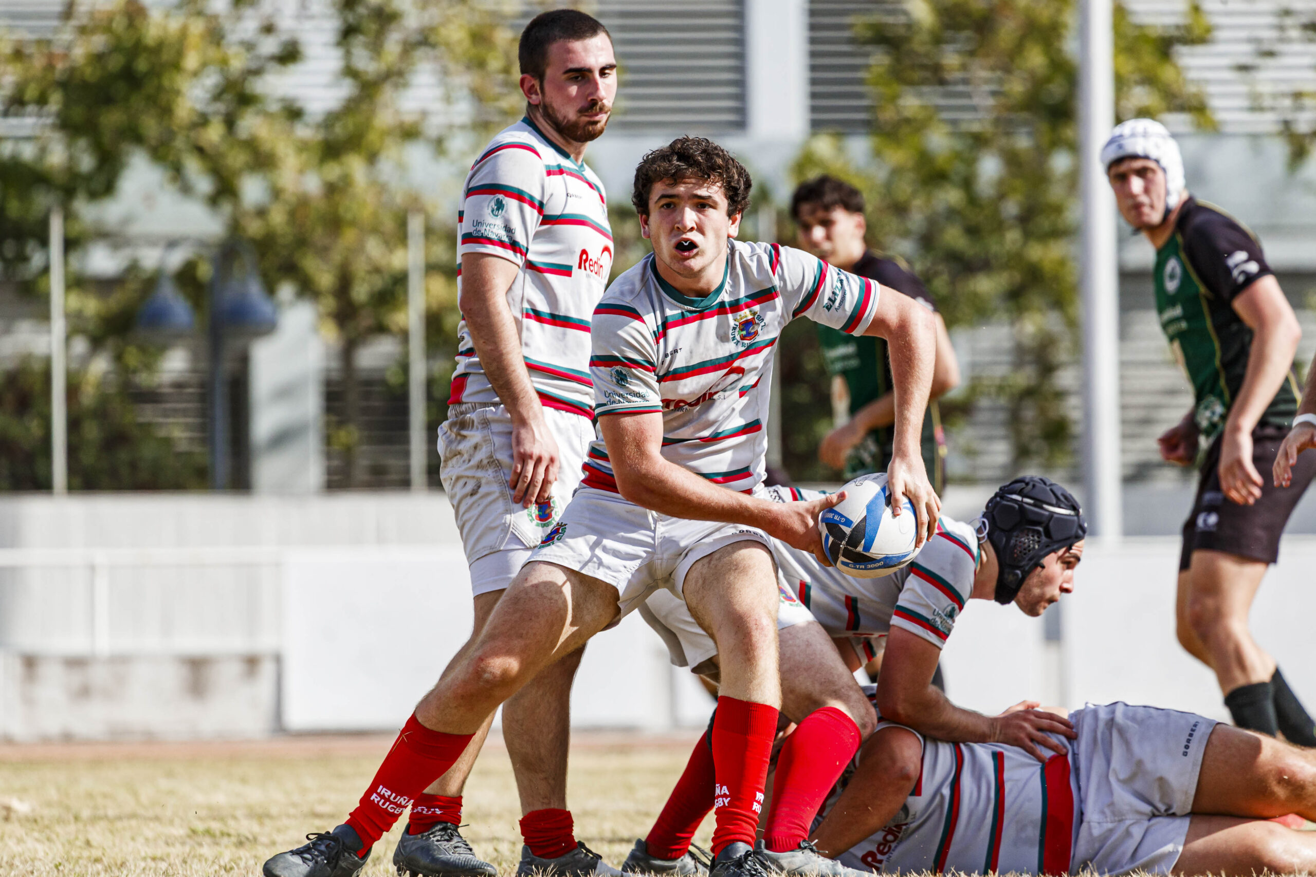 Partido amistoso de pretemporada entre el CD Universitario Rugby Zaragoza (CEFA Unizar) e Iruña Rugby Club