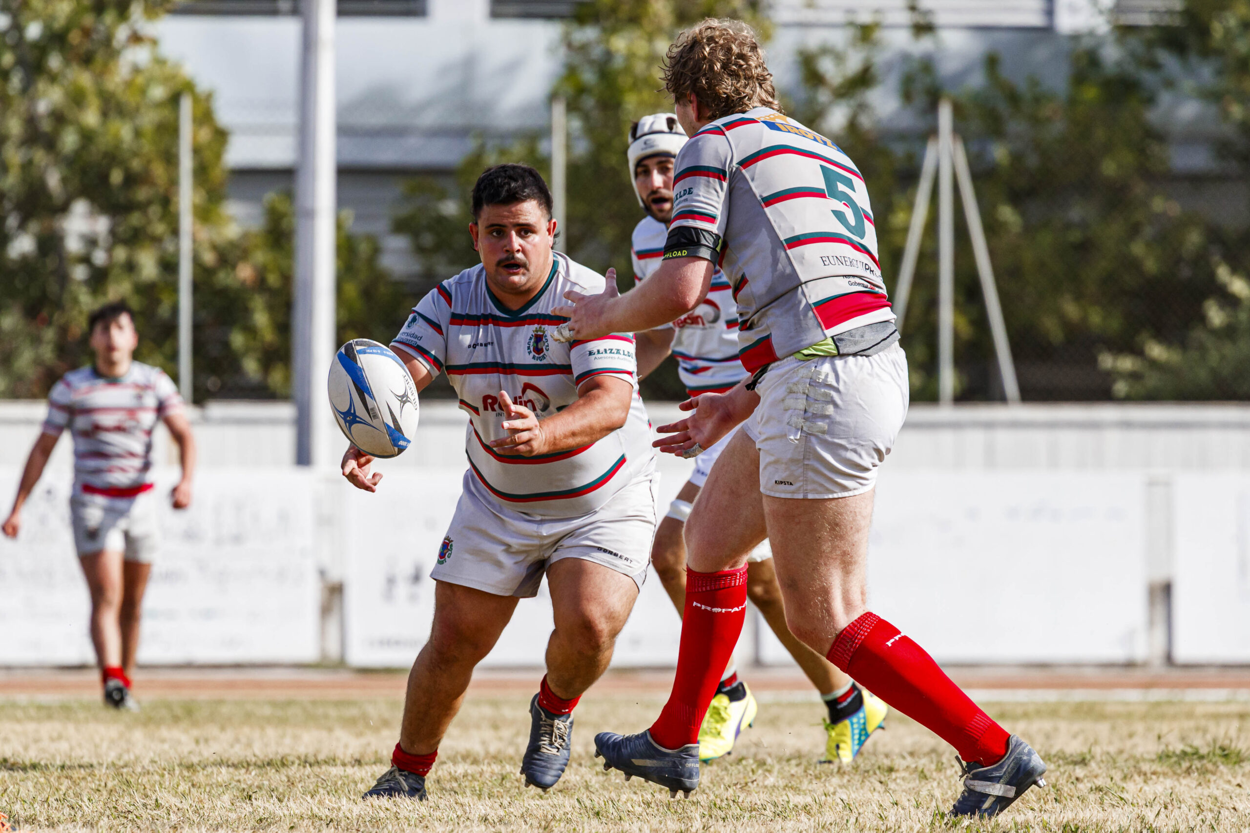 Partido amistoso de pretemporada entre el CD Universitario Rugby Zaragoza (CEFA Unizar) e Iruña Rugby Club