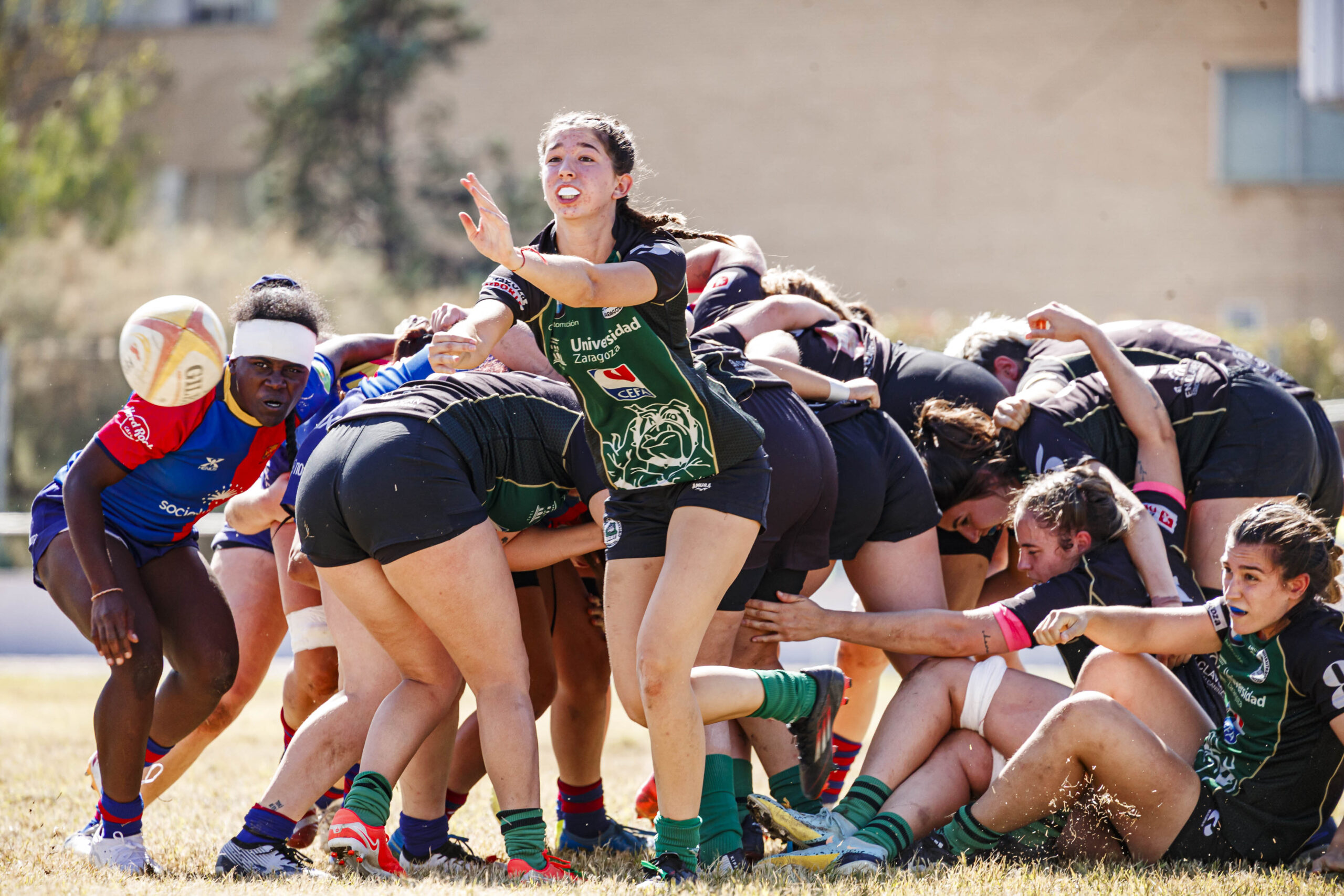 Partido amistoso de rugby femenino entre el CEFA Unizar y el Rugby FC Barcelona