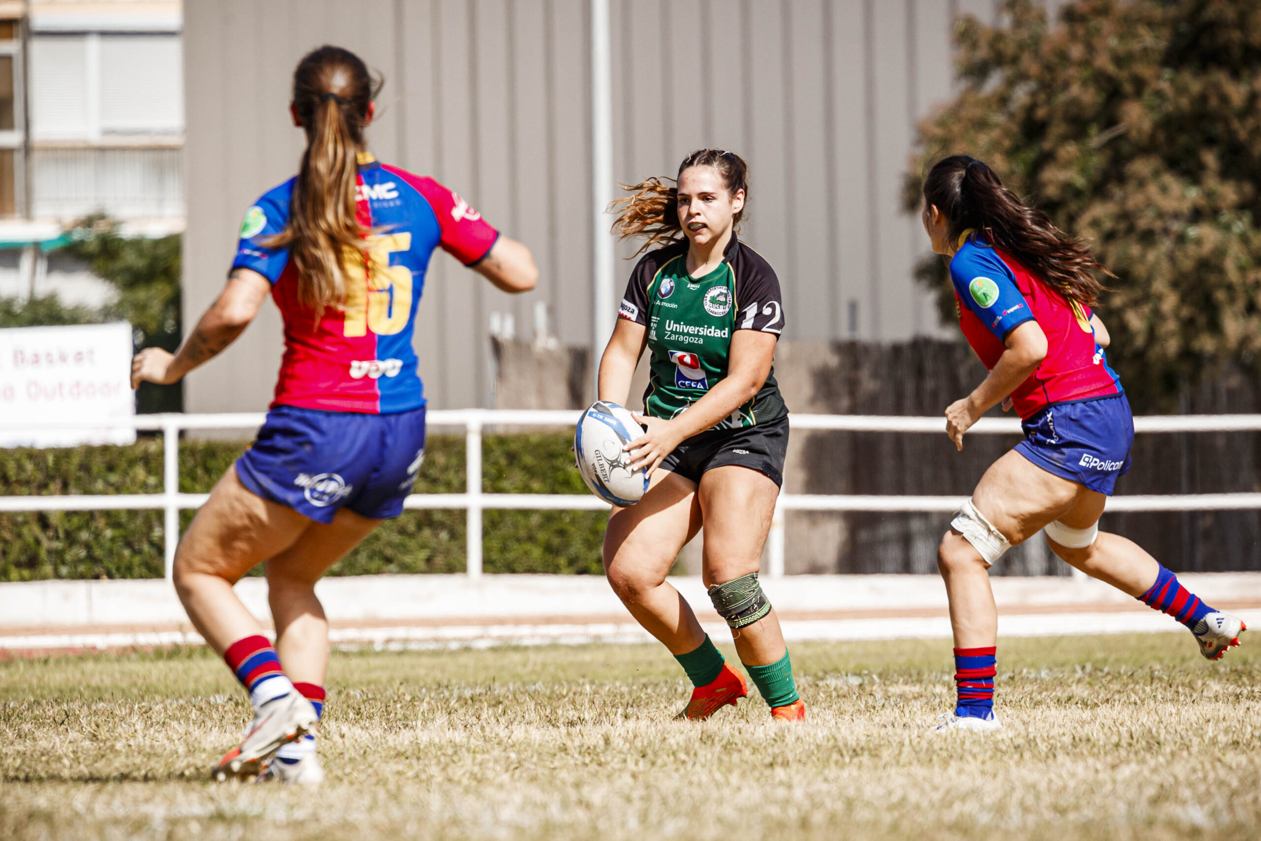 Partido amistoso de rugby femenino entre el CEFA Unizar y el Rugby FC Barcelona