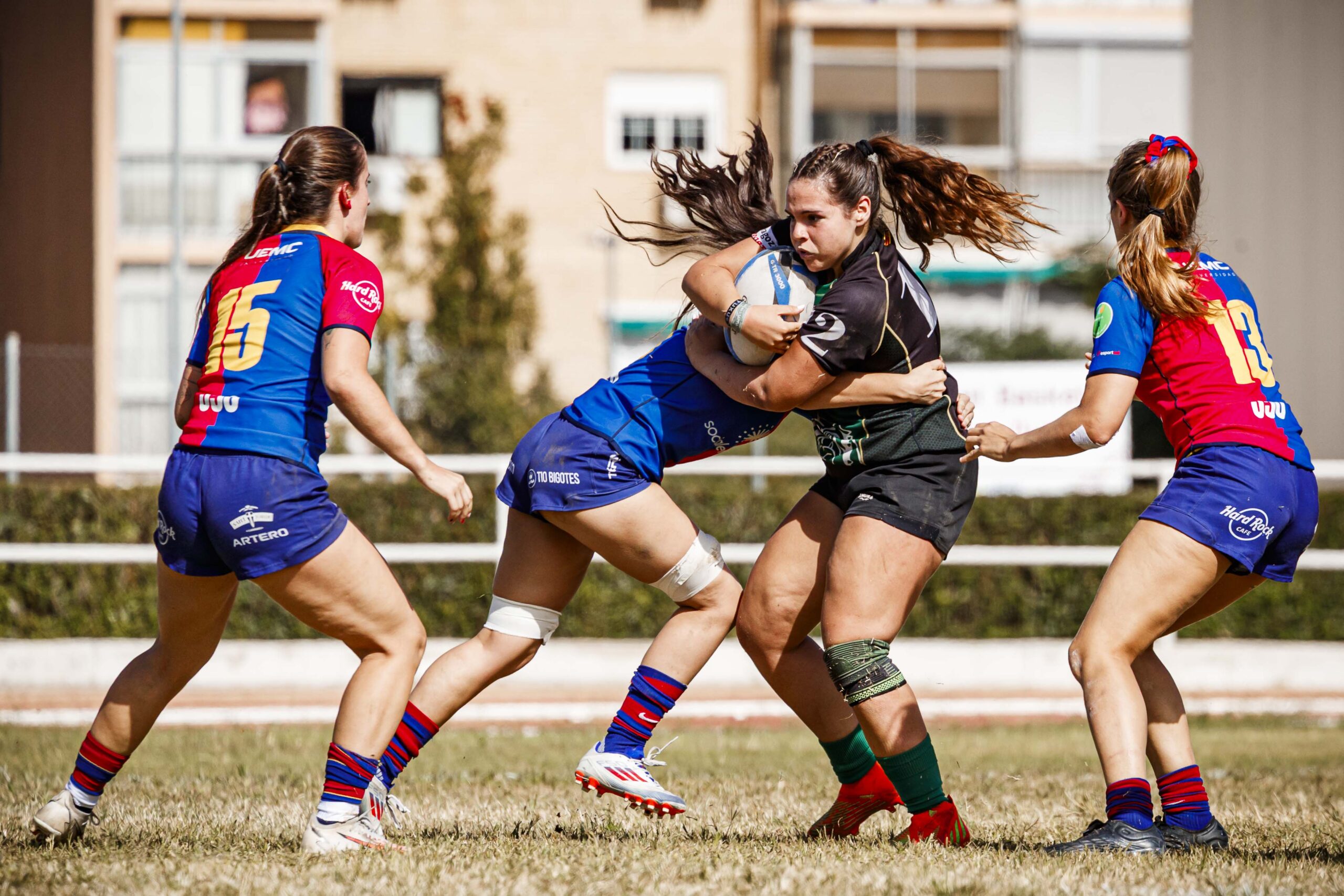 Partido amistoso de rugby femenino entre el CEFA Unizar y el Rugby FC Barcelona