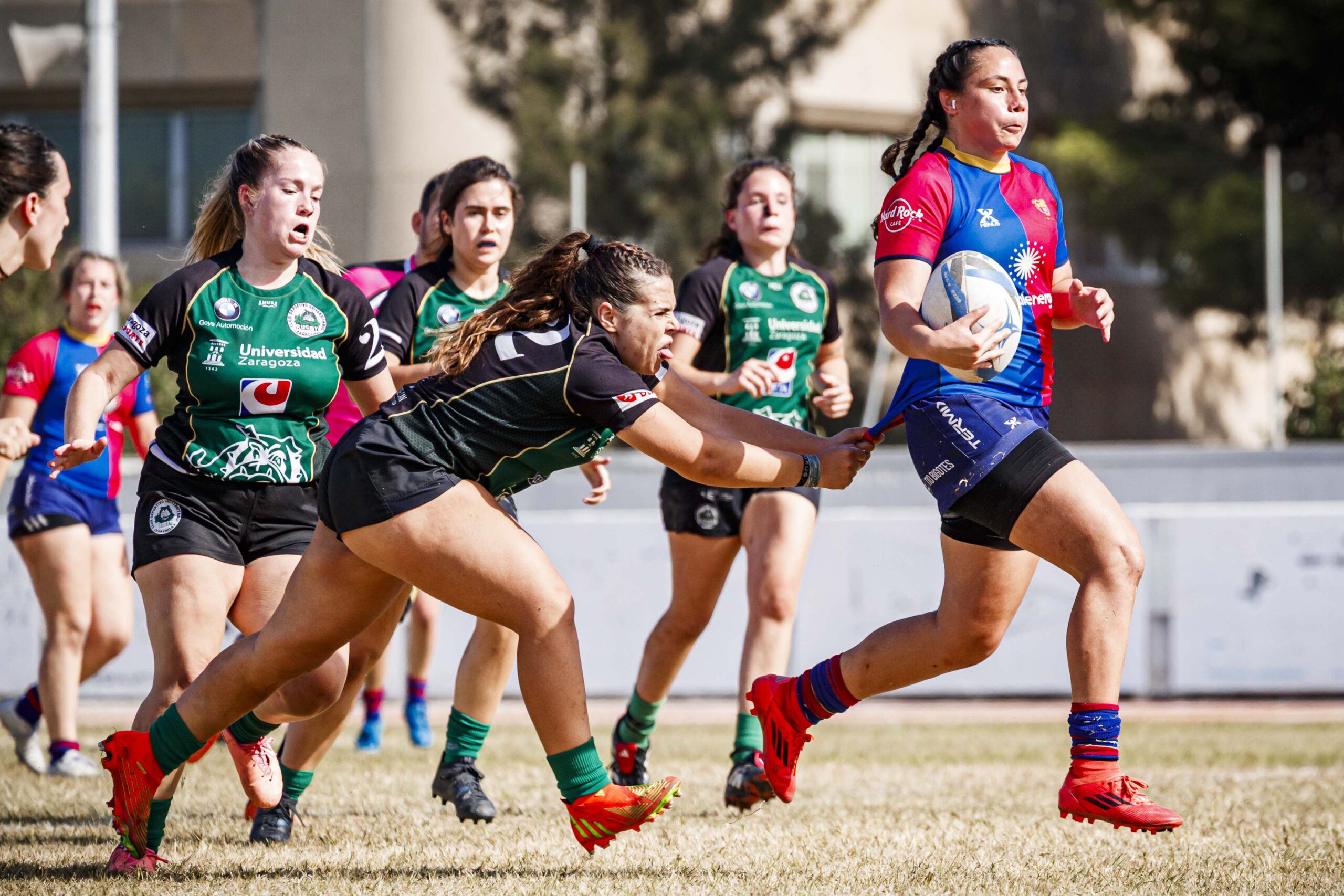 Partido amistoso de rugby femenino entre el CEFA Unizar y el Rugby FC Barcelona
