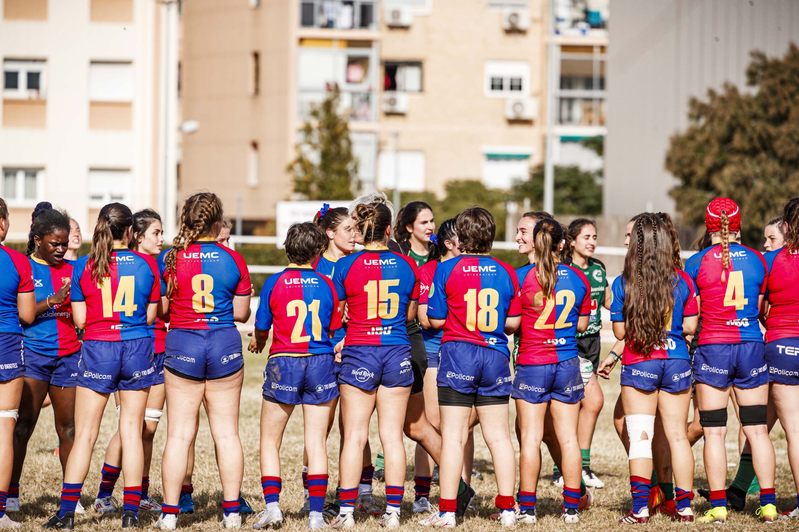 Partido amistoso de rugby femenino entre el CEFA Unizar y el Rugby FC Barcelona