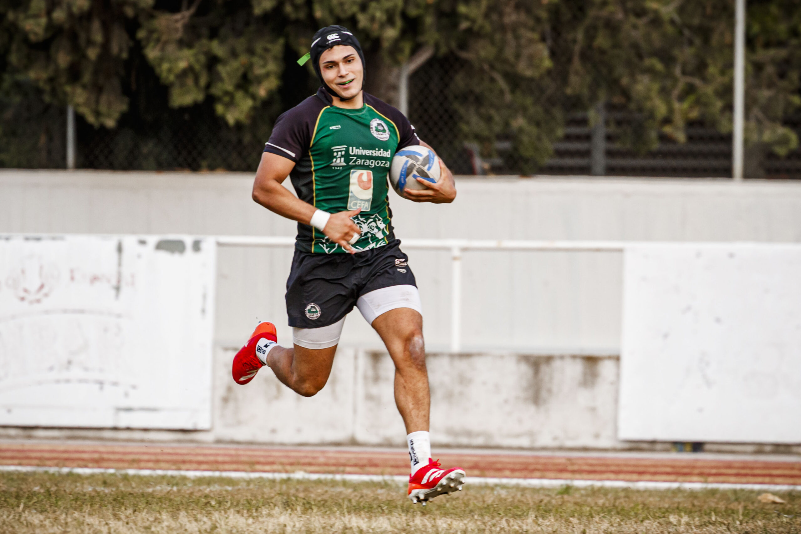 Partido amistoso de rugby masculino entre el CEFA Unizar y el CR Ingenieros Soria