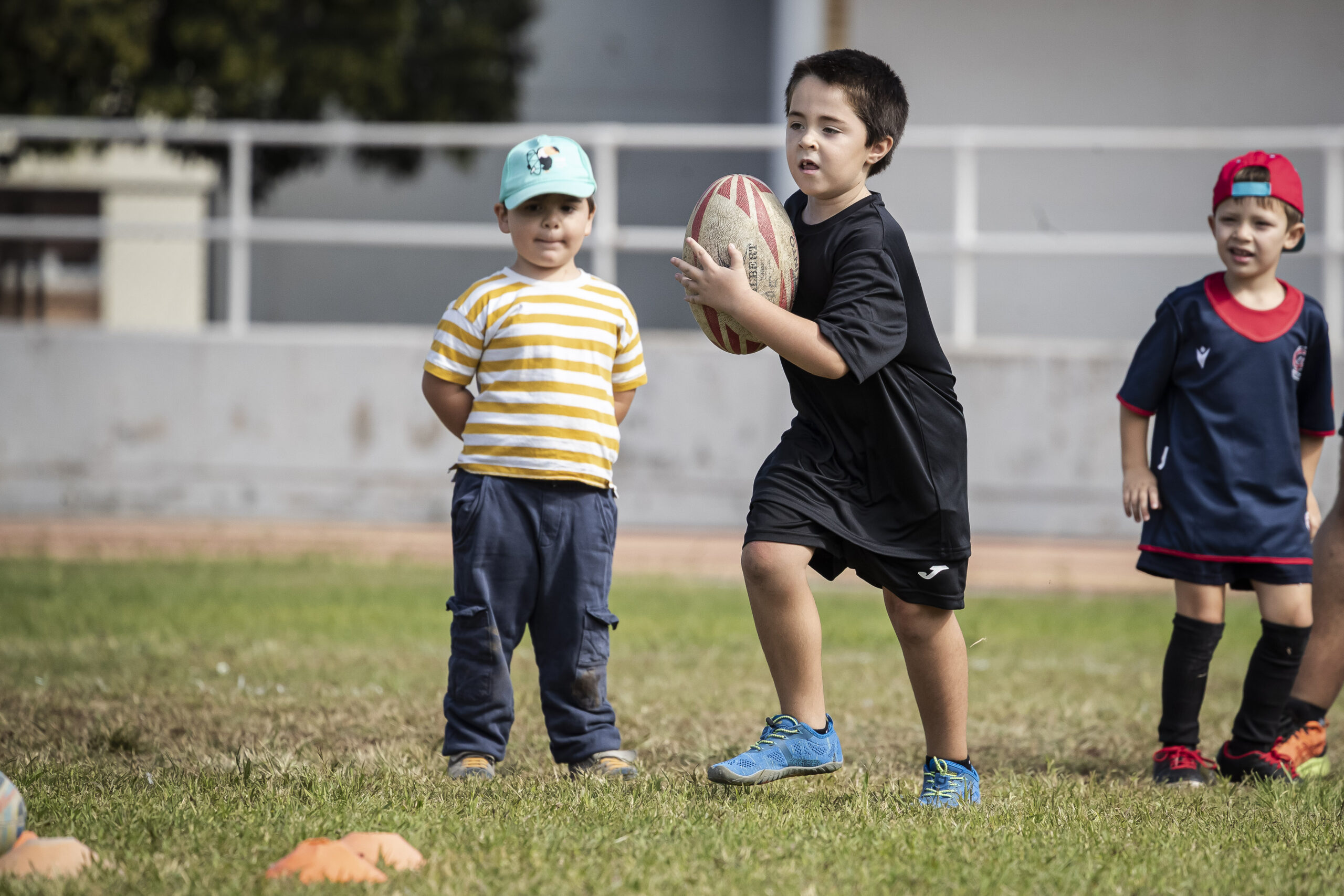 Juegos y diversión en el día del Club del CD Universitario Rugby Zaragoza.