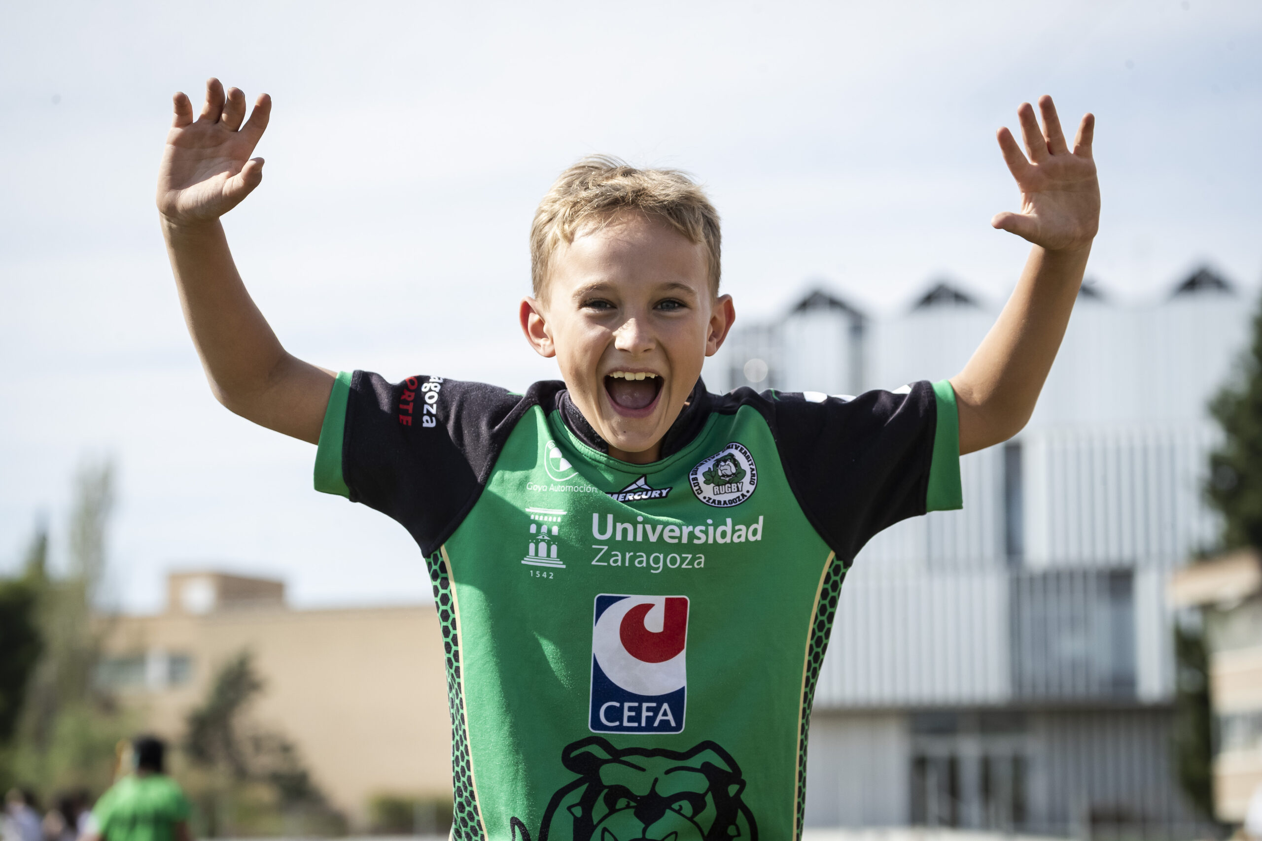 Juegos y diversión en el día del Club del CD Universitario Rugby Zaragoza.