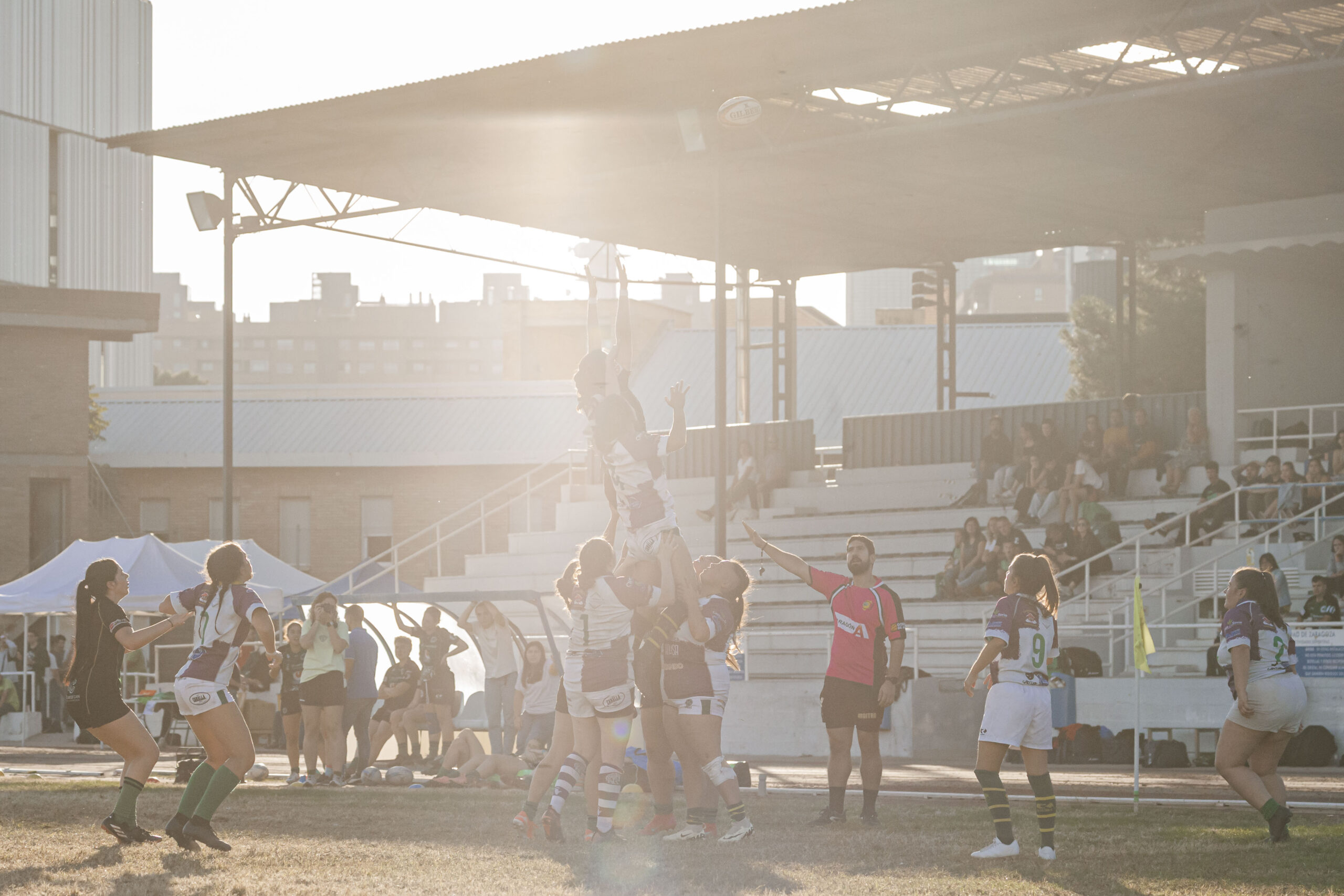 Partido de la jornada 1 de Liga Aragonesa de rugby entre el CEFA Unizar e Ingenieros Soria.