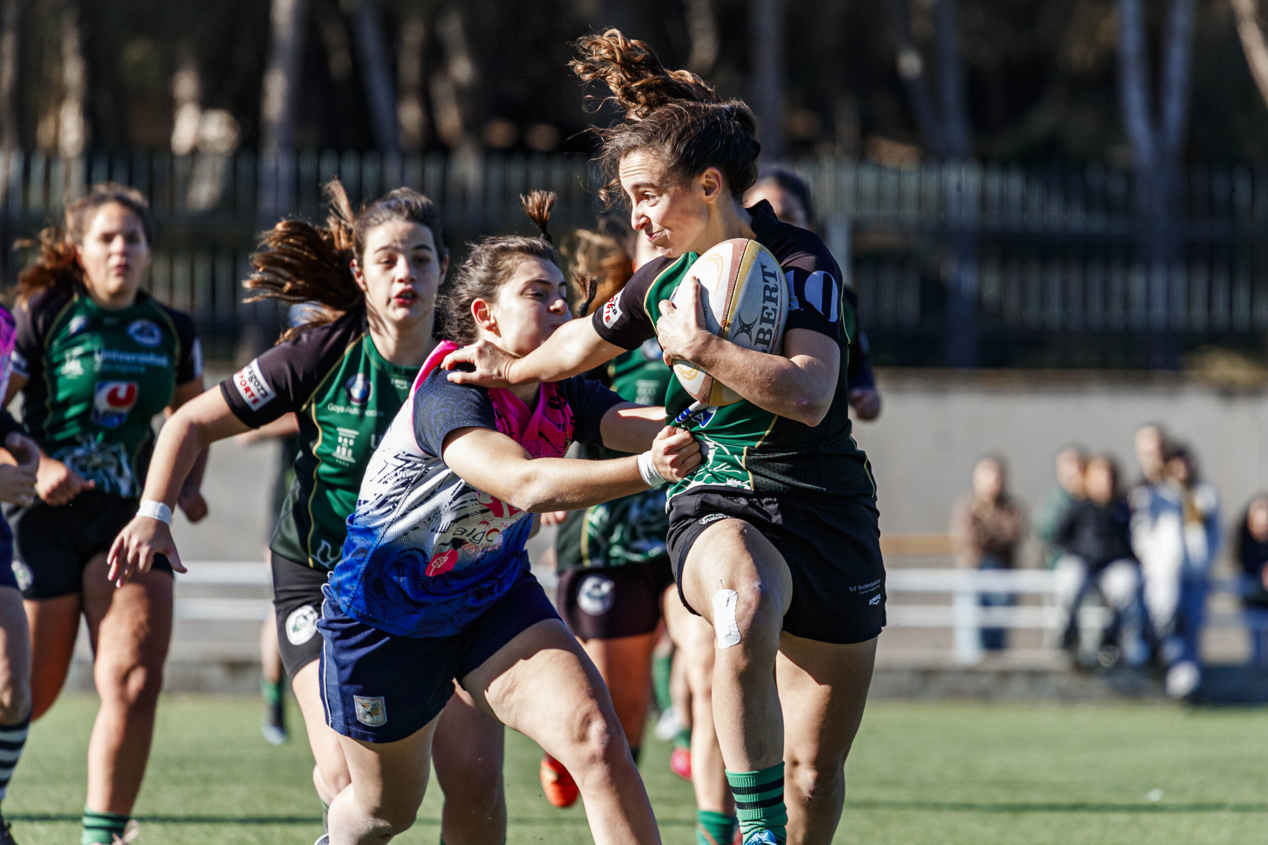Partido de Liga Aragonesa de rugby femenino entre el Fenix y el CD Universitario Rugby Zaragoza