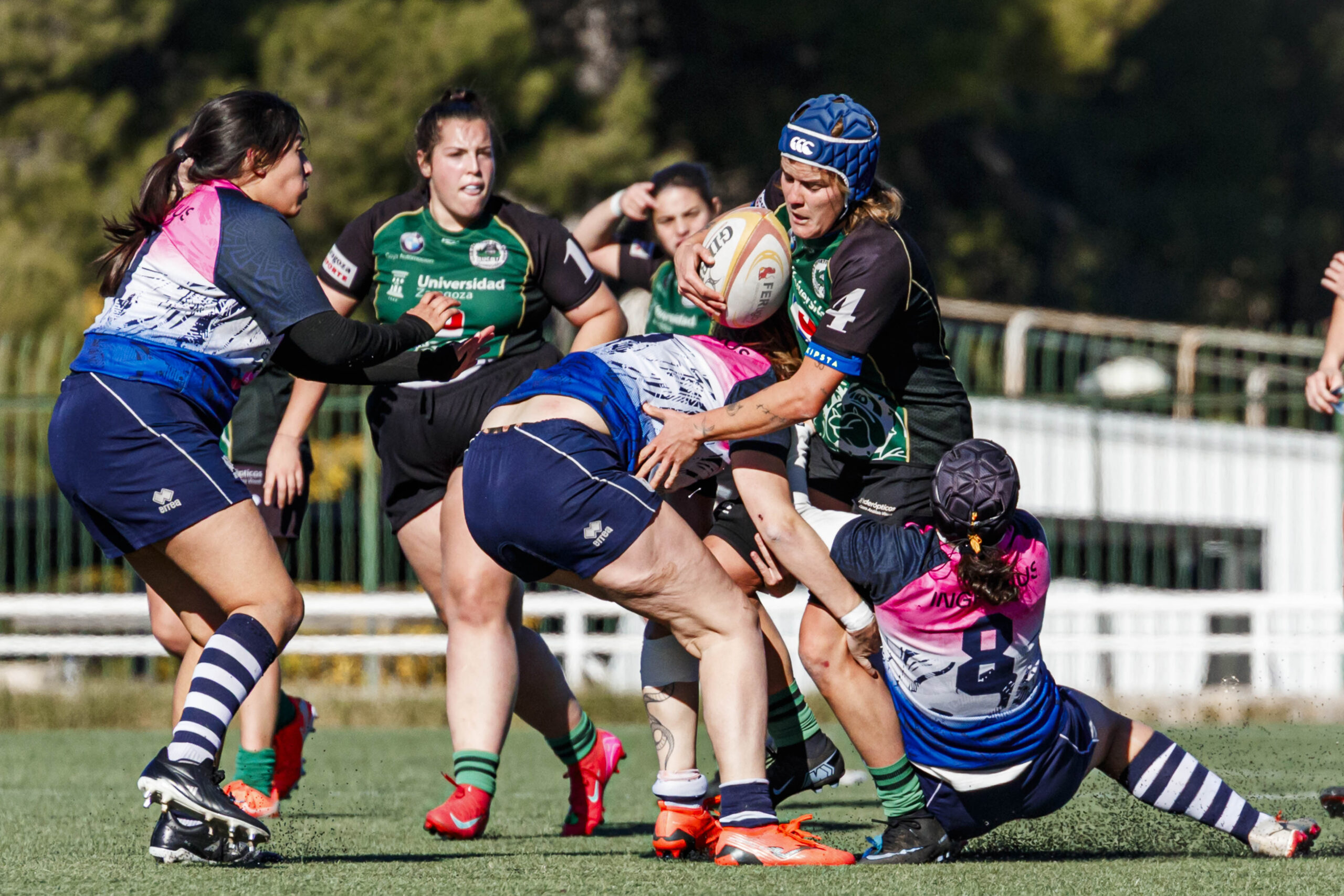 Partido de Liga Aragonesa de rugby femenino entre el Fenix y el CD Universitario Rugby Zaragoza