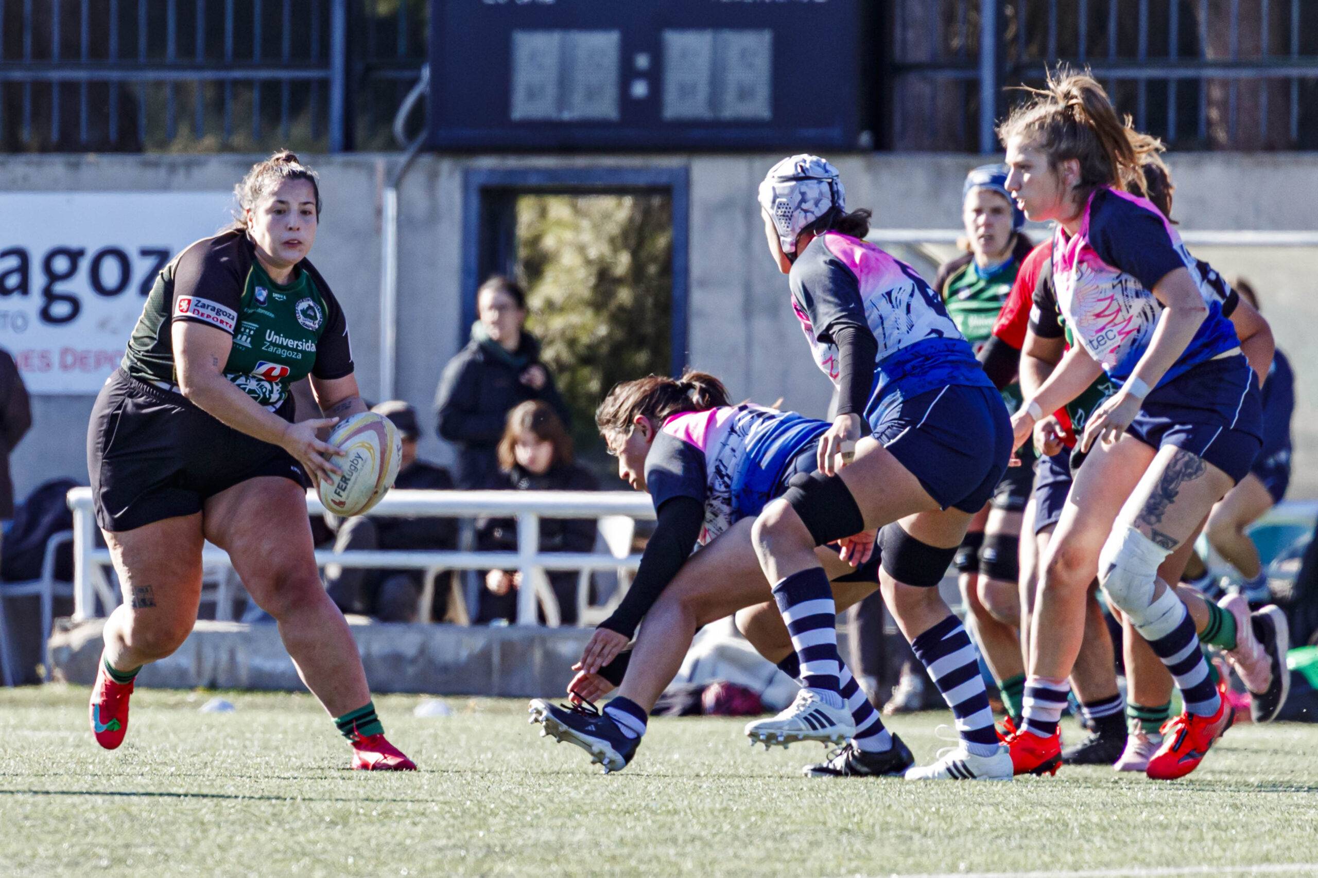 Partido de Liga Aragonesa de rugby femenino entre el Fenix y el CD Universitario Rugby Zaragoza