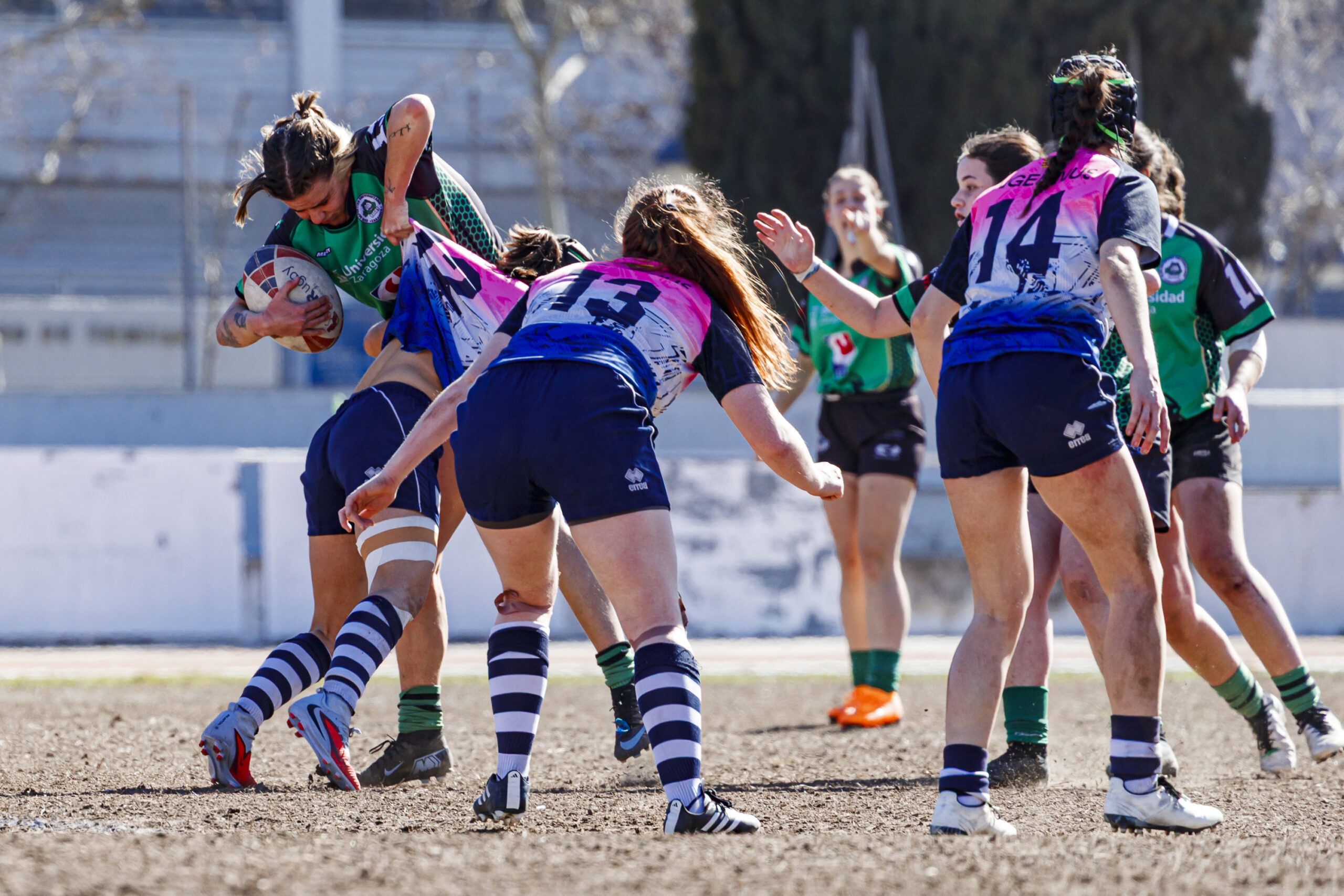 Fotos de rugby femenino correspondientes al partido de la jornada 5 de la Liga Aragonesa entre el CEFA Unizar y el Fénix.