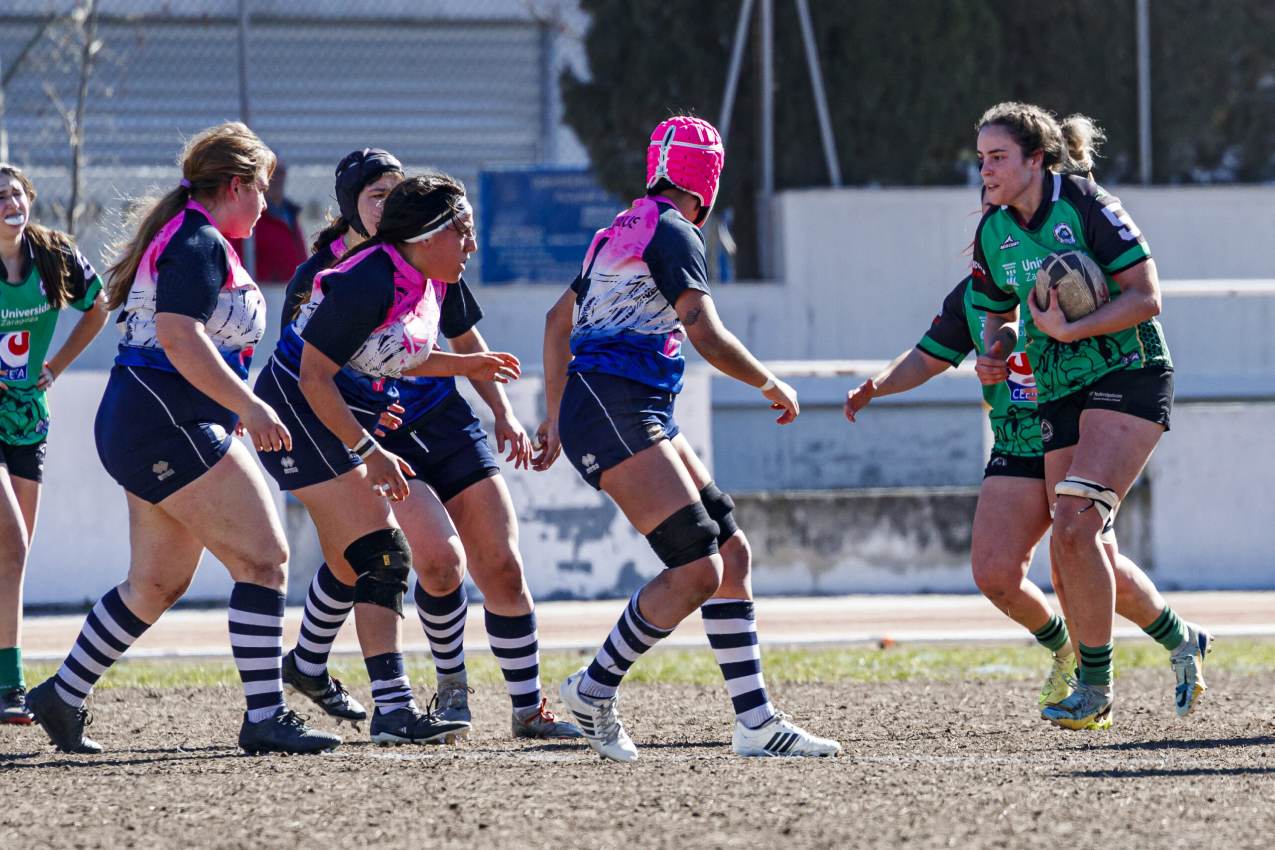 Fotos de rugby femenino correspondientes al partido de la jornada 5 de la Liga Aragonesa entre el CEFA Unizar y el Fénix.