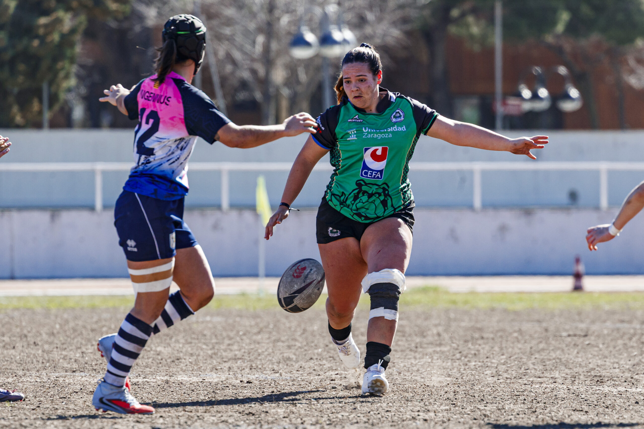 Fotos de rugby femenino correspondientes al partido de la jornada 5 de la Liga Aragonesa entre el CEFA Unizar y el Fénix.