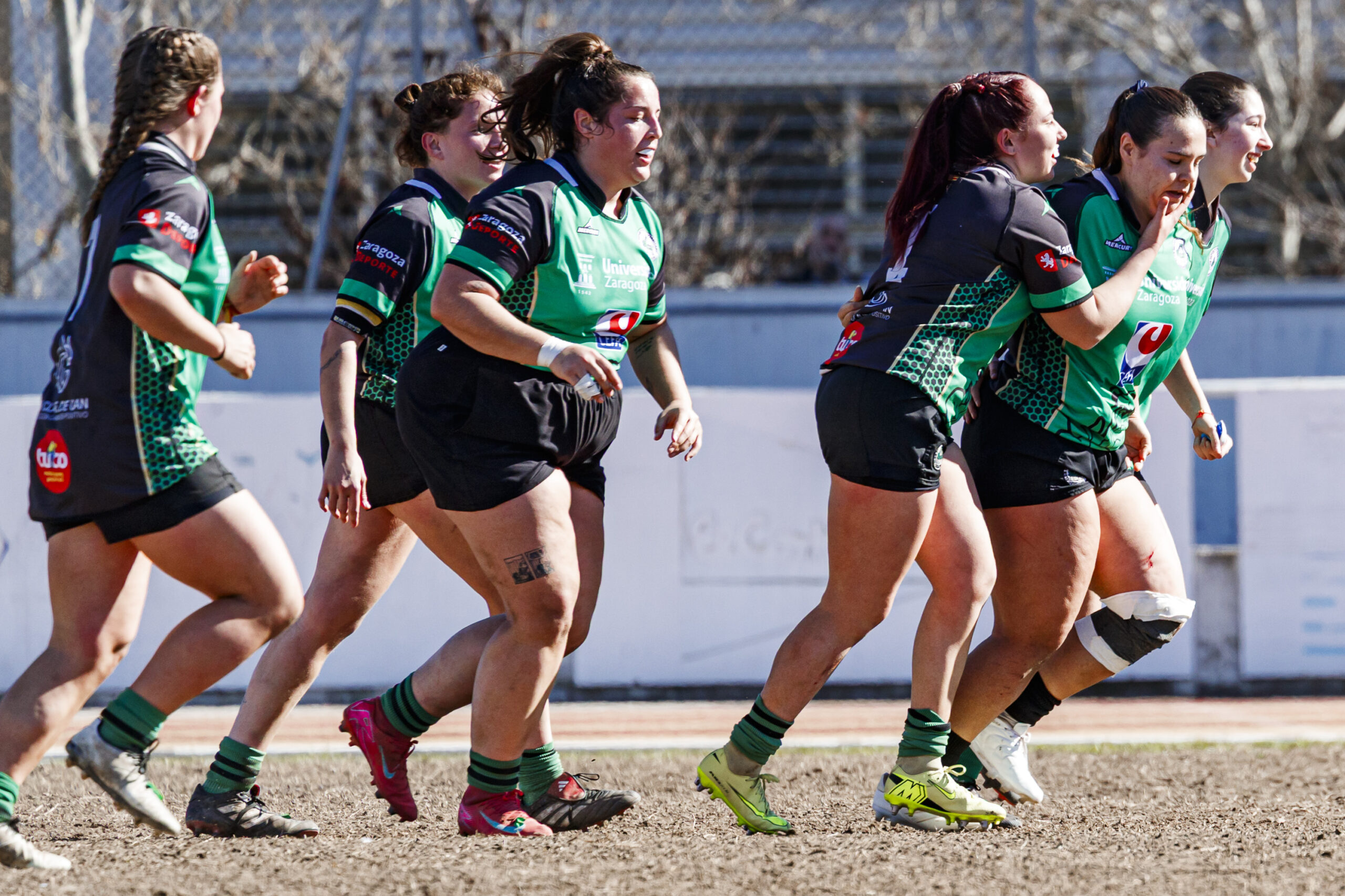 Fotos de rugby femenino correspondientes al partido de la jornada 5 de la Liga Aragonesa entre el CEFA Unizar y el Fénix.