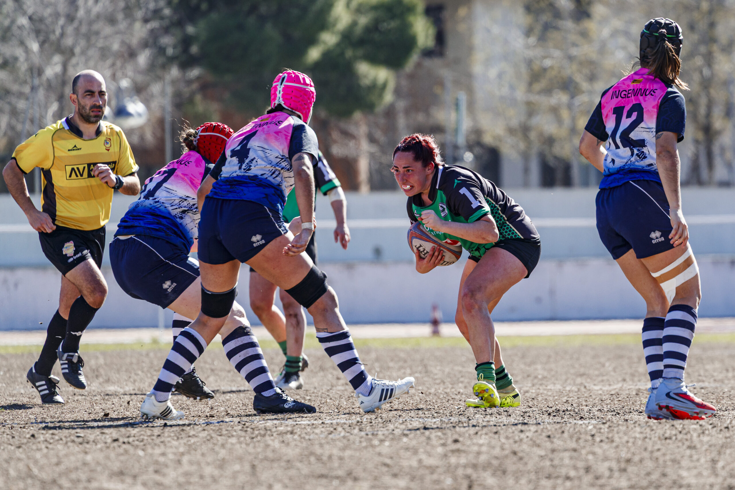 Fotos de rugby femenino correspondientes al partido de la jornada 5 de la Liga Aragonesa entre el CEFA Unizar y el Fénix.
