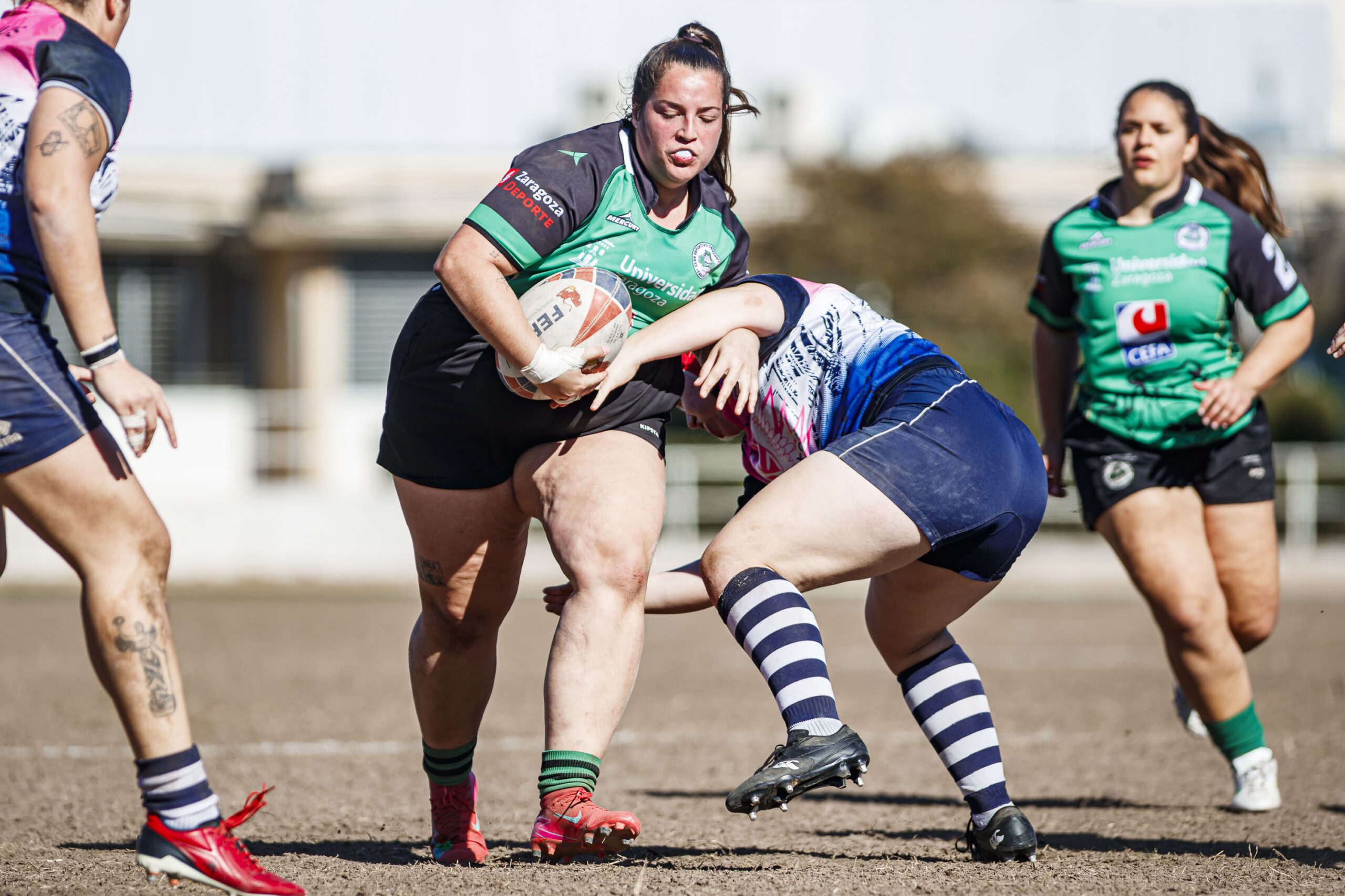 Fotos de rugby femenino correspondientes al partido de la jornada 5 de la Liga Aragonesa entre el CEFA Unizar y el Fénix.