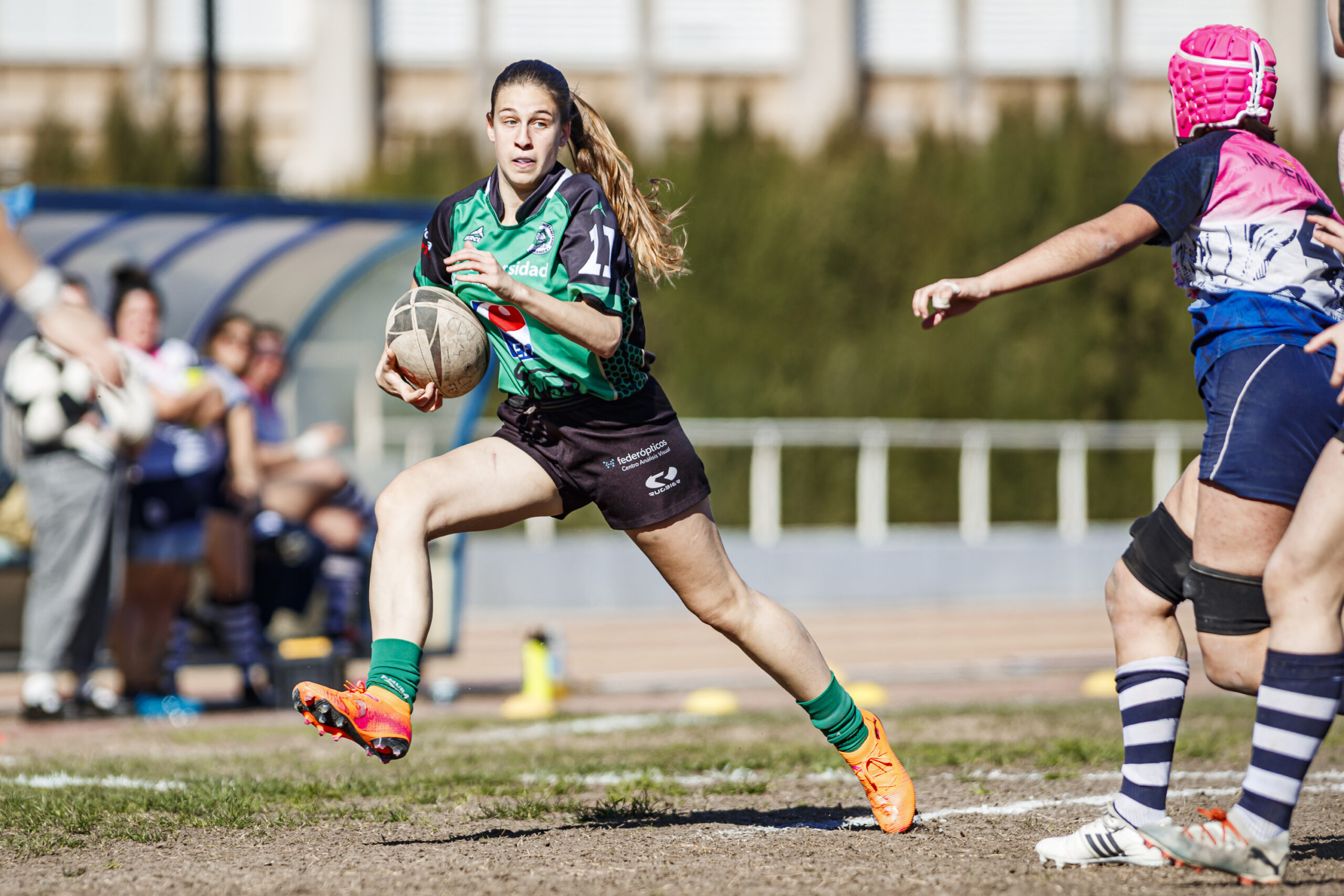 Fotos de rugby femenino correspondientes al partido de la jornada 5 de la Liga Aragonesa entre el CEFA Unizar y el Fénix.