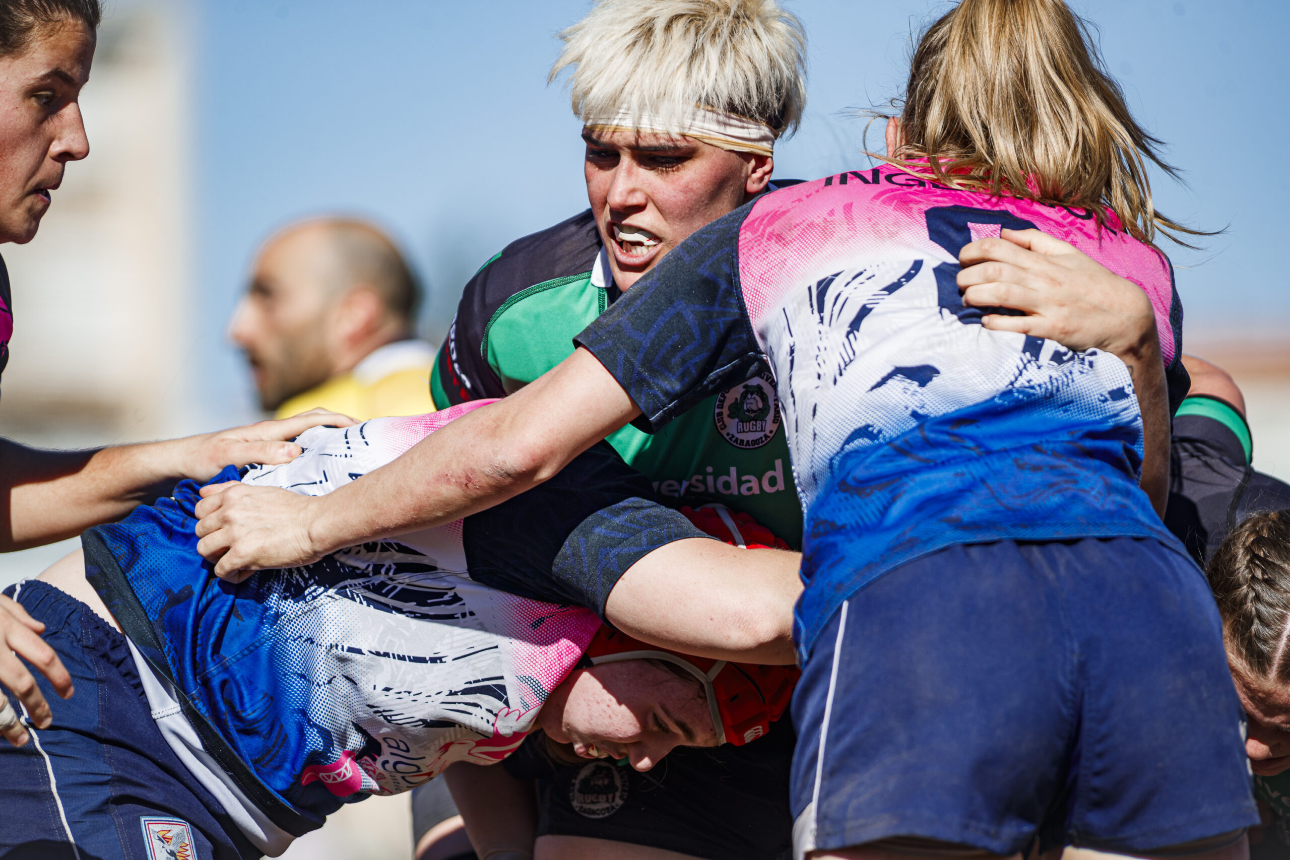 Fotos de rugby femenino correspondientes al partido de la jornada 5 de la Liga Aragonesa entre el CEFA Unizar y el Fénix.