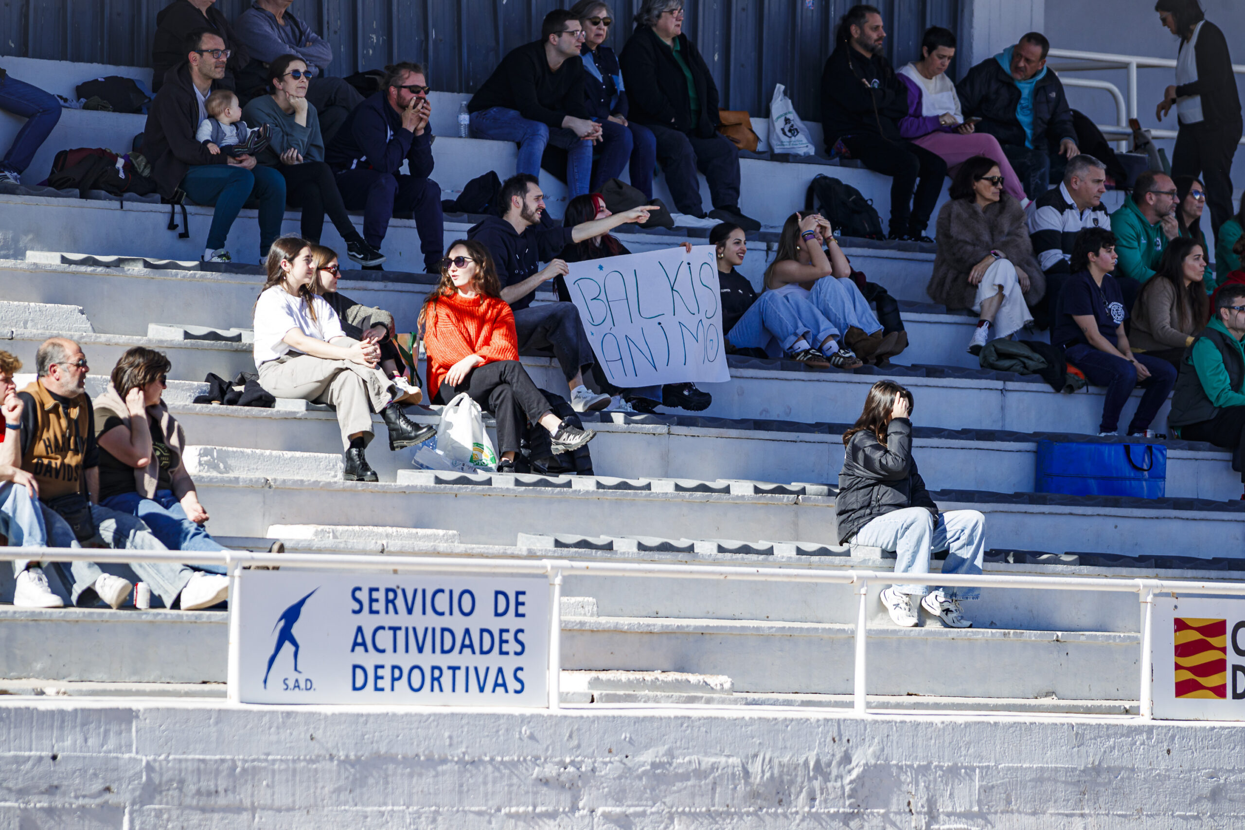 Fotos de rugby femenino correspondientes al partido de la jornada 5 de la Liga Aragonesa entre el CEFA Unizar y el Fénix.