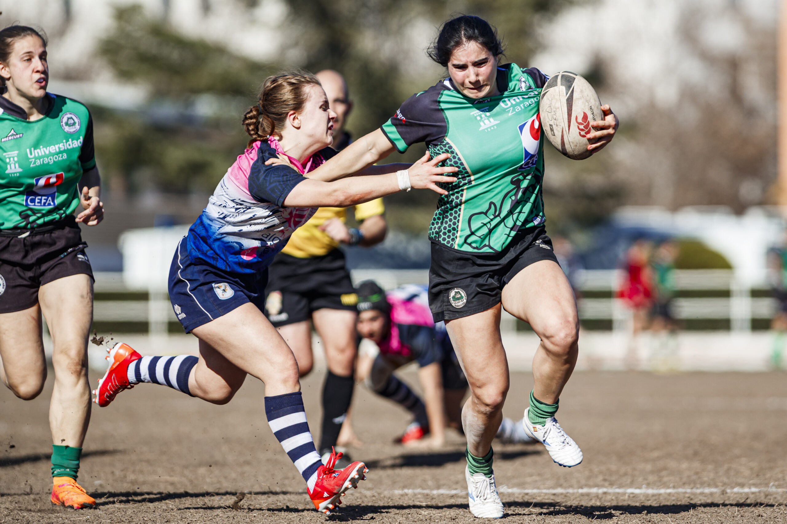 Fotos de rugby femenino correspondientes al partido de la jornada 5 de la Liga Aragonesa entre el CEFA Unizar y el Fénix.