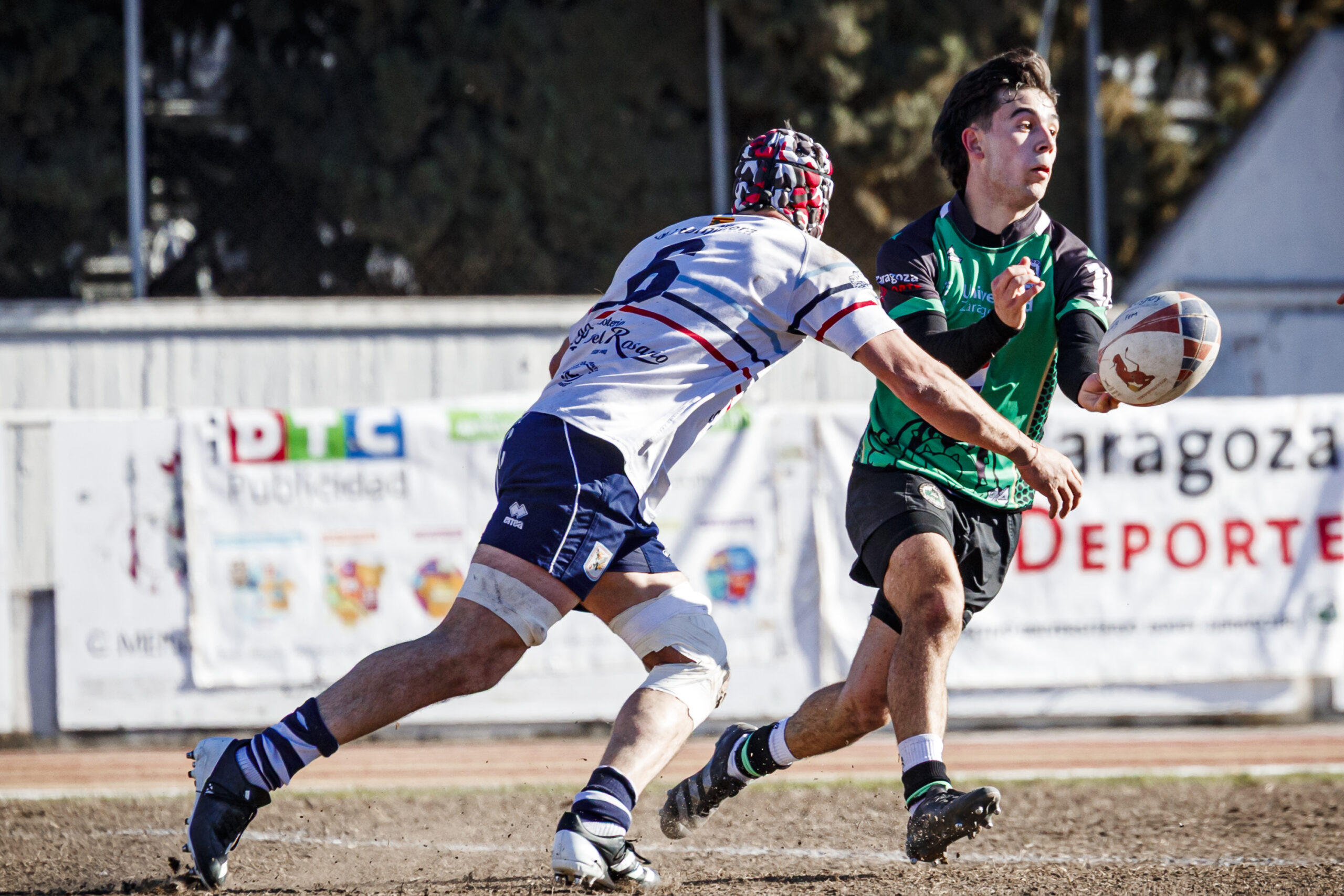 Fotos de rugby masculino correspondientes al partido de la jornada 11 de la Liga Aragonesa entre el CEFA Unizar y el Fénix.