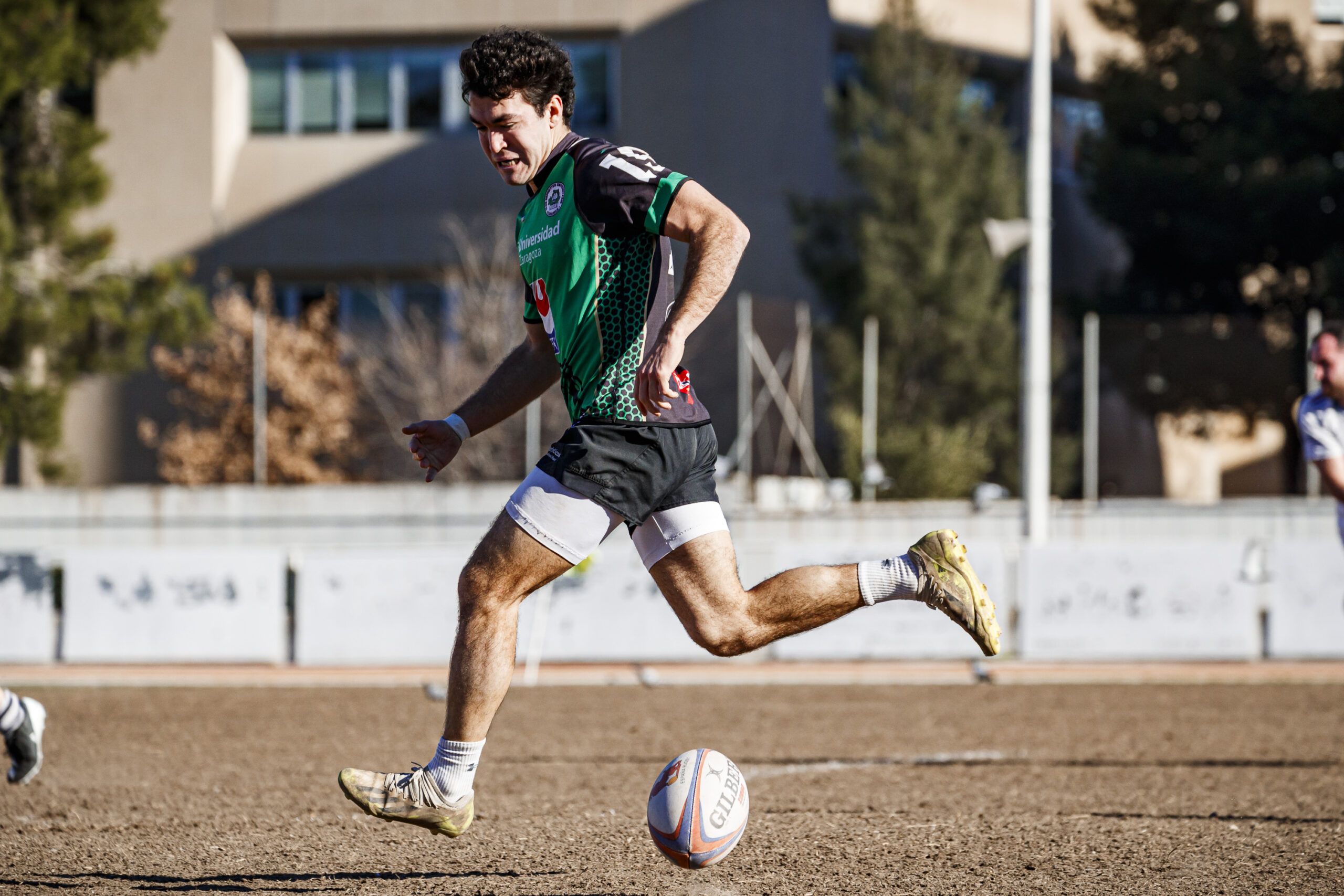 Fotos de rugby masculino correspondientes al partido de la jornada 11 de la Liga Aragonesa entre el CEFA Unizar y el Fénix.