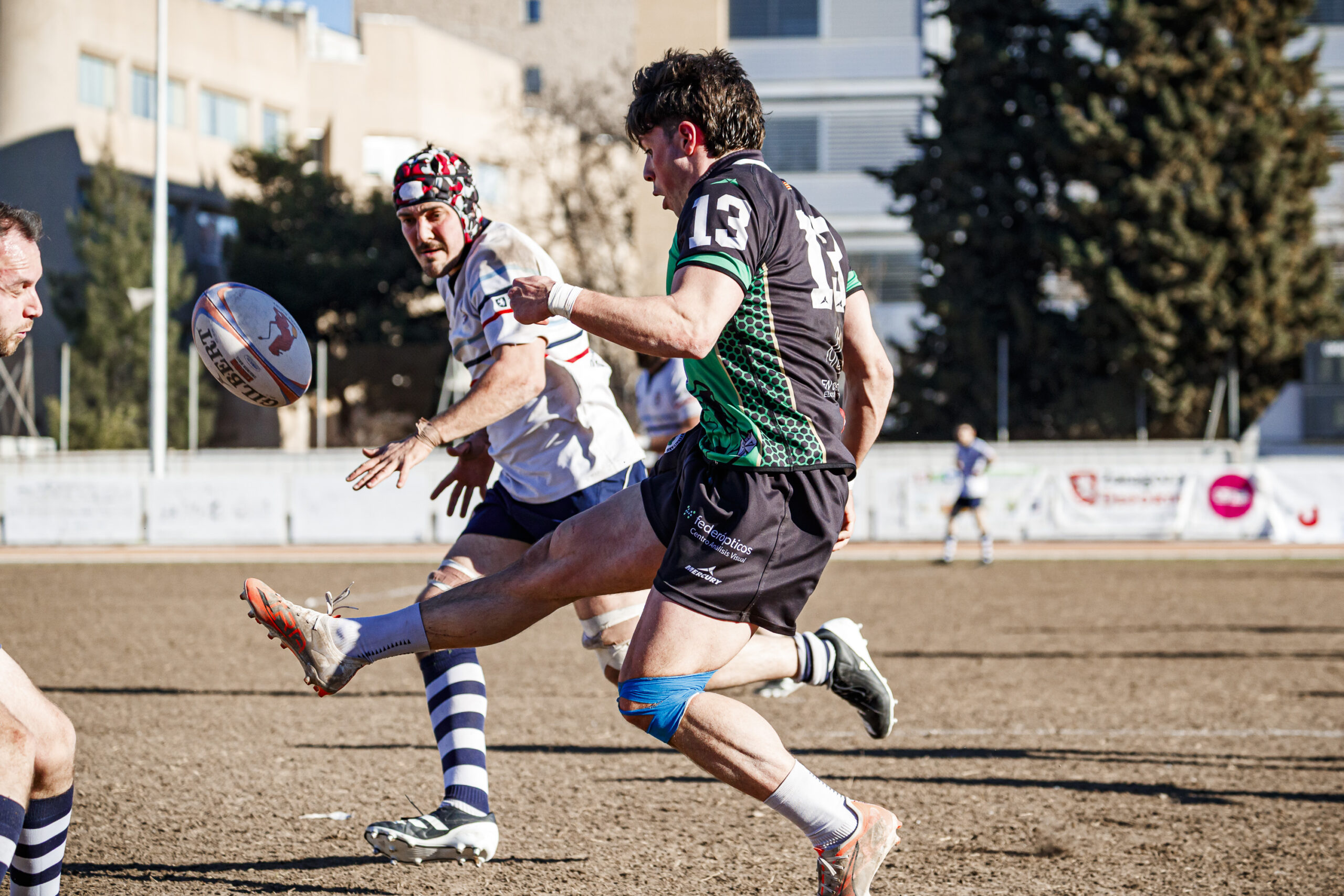 Fotos de rugby masculino correspondientes al partido de la jornada 11 de la Liga Aragonesa entre el CEFA Unizar y el Fénix.