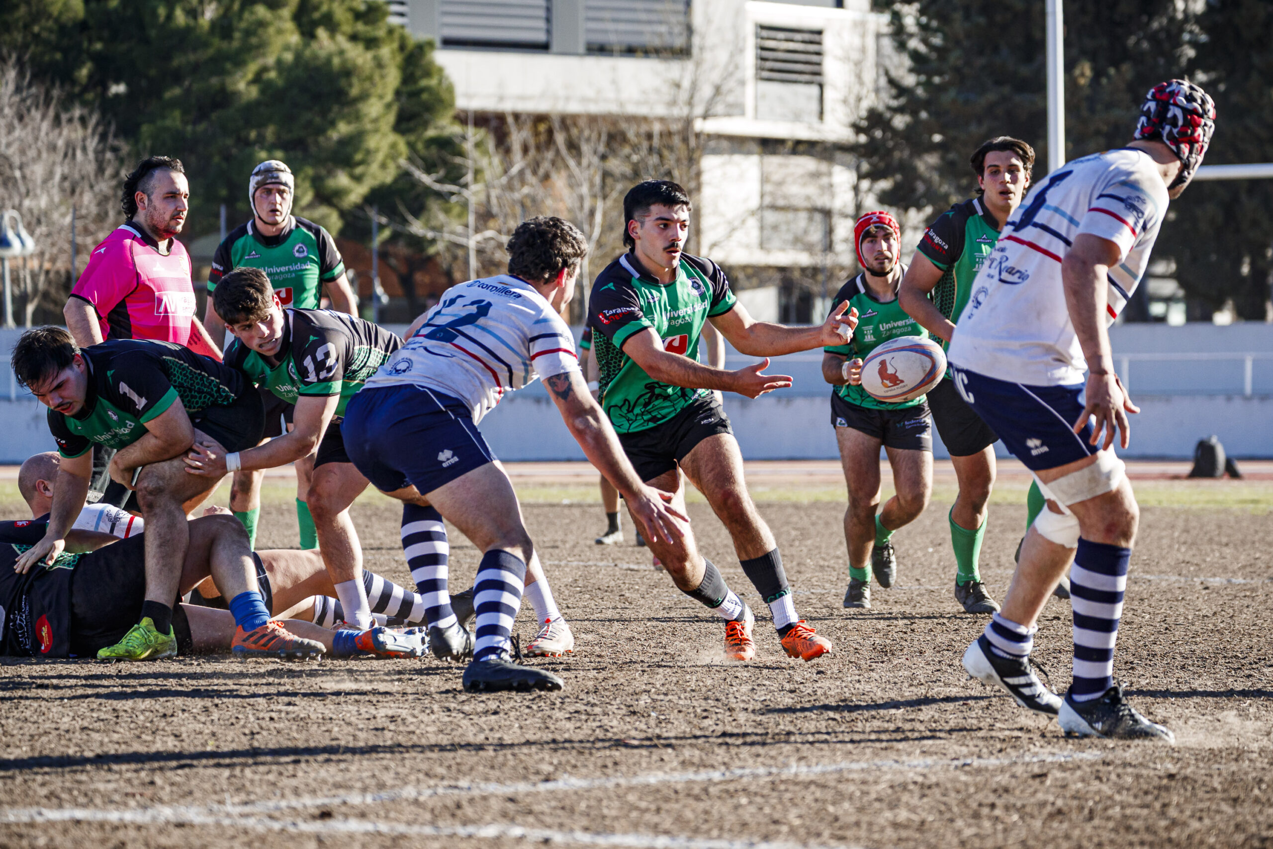 Fotos de rugby masculino correspondientes al partido de la jornada 11 de la Liga Aragonesa entre el CEFA Unizar y el Fénix.