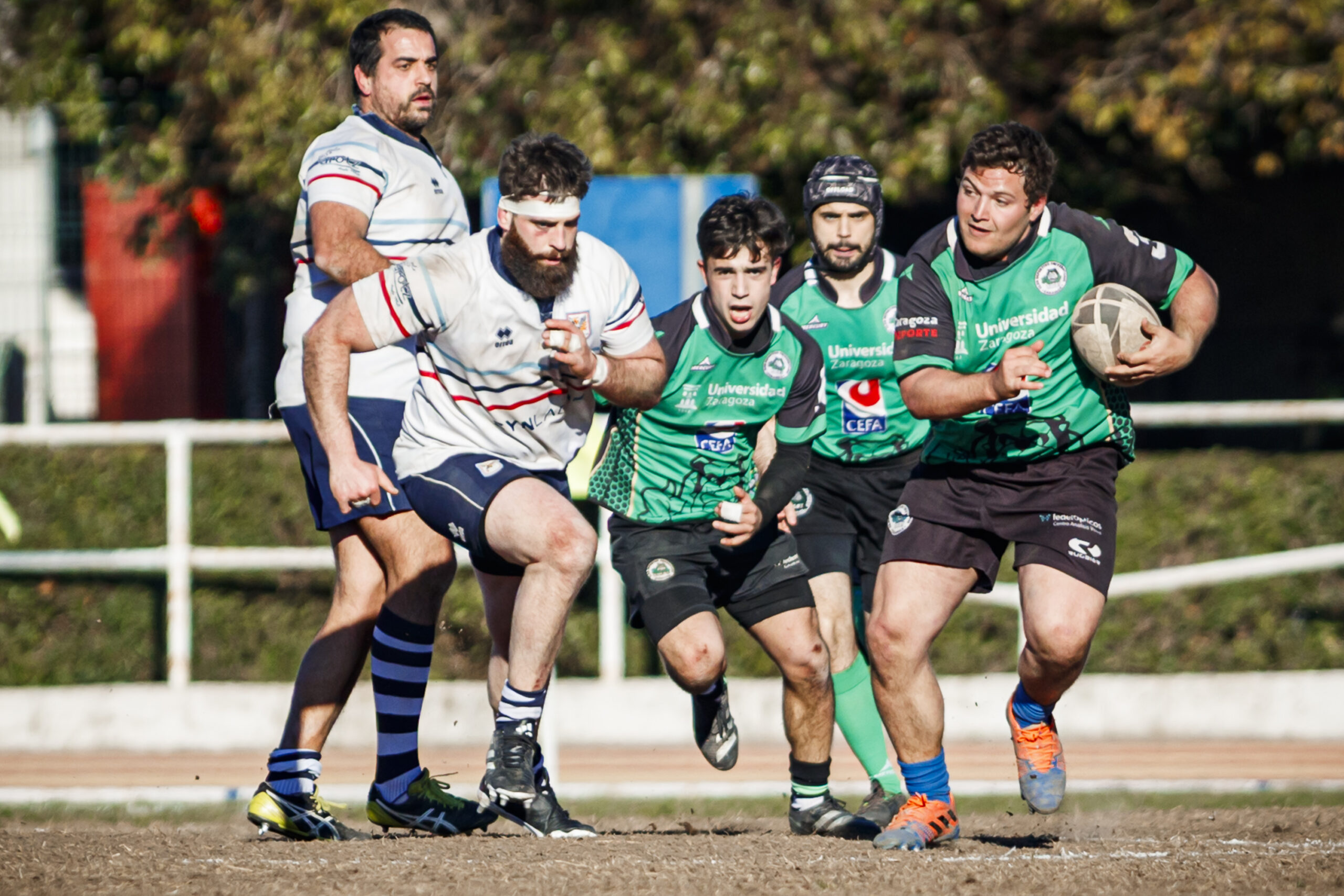 Fotos de rugby masculino correspondientes al partido de la jornada 11 de la Liga Aragonesa entre el CEFA Unizar y el Fénix.