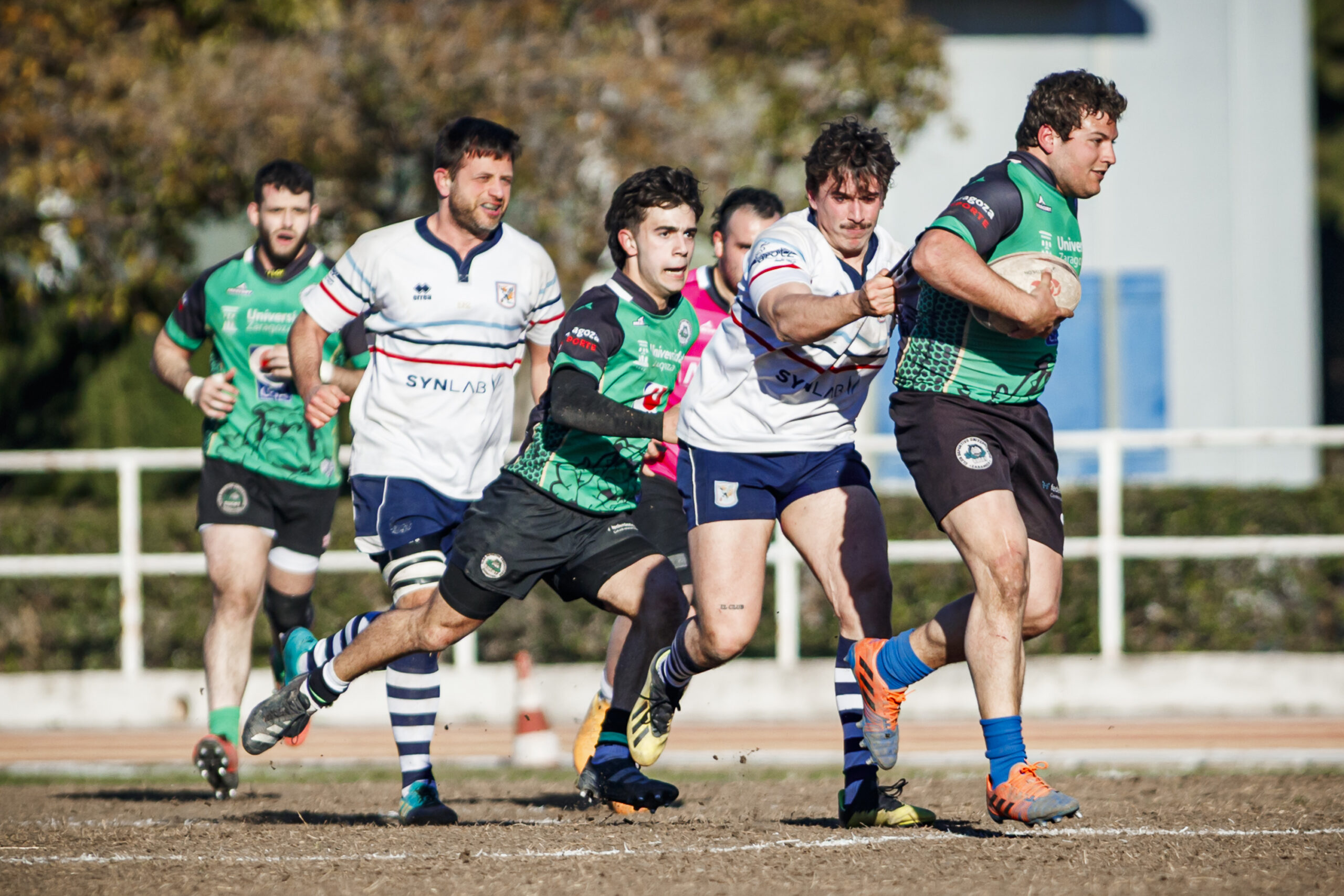 Fotos de rugby masculino correspondientes al partido de la jornada 11 de la Liga Aragonesa entre el CEFA Unizar y el Fénix.