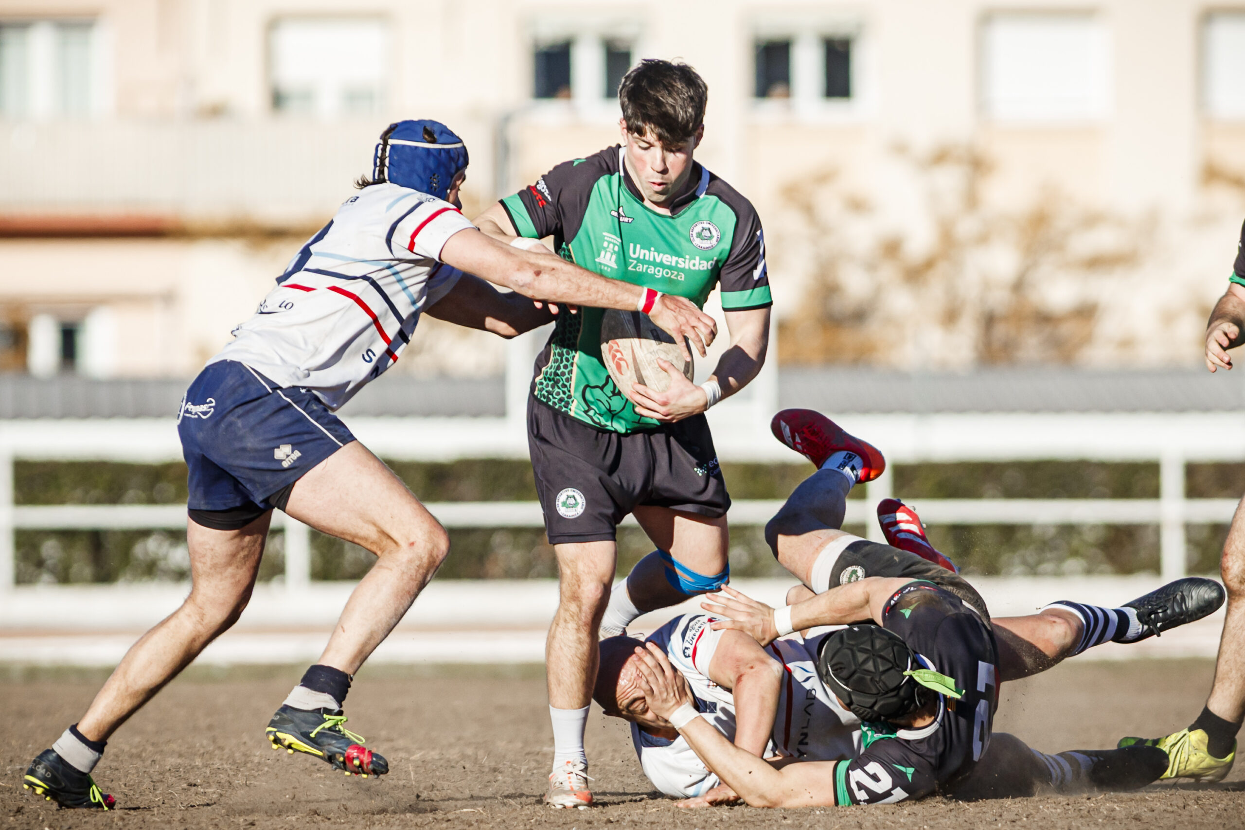 Fotos de rugby masculino correspondientes al partido de la jornada 11 de la Liga Aragonesa entre el CEFA Unizar y el Fénix.