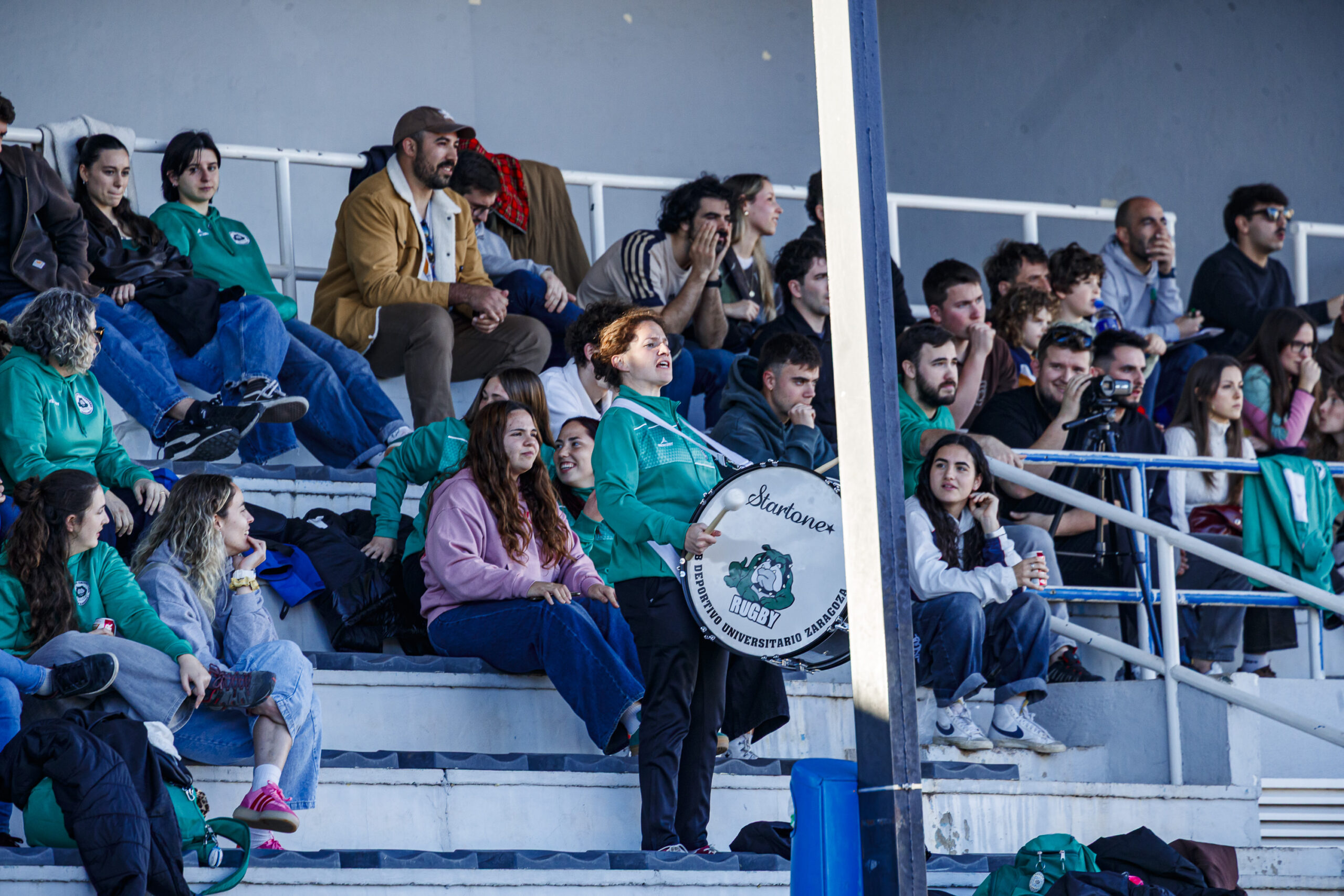 Fotos de rugby masculino correspondientes al partido de la jornada 11 de la Liga Aragonesa entre el CEFA Unizar y el Fénix.