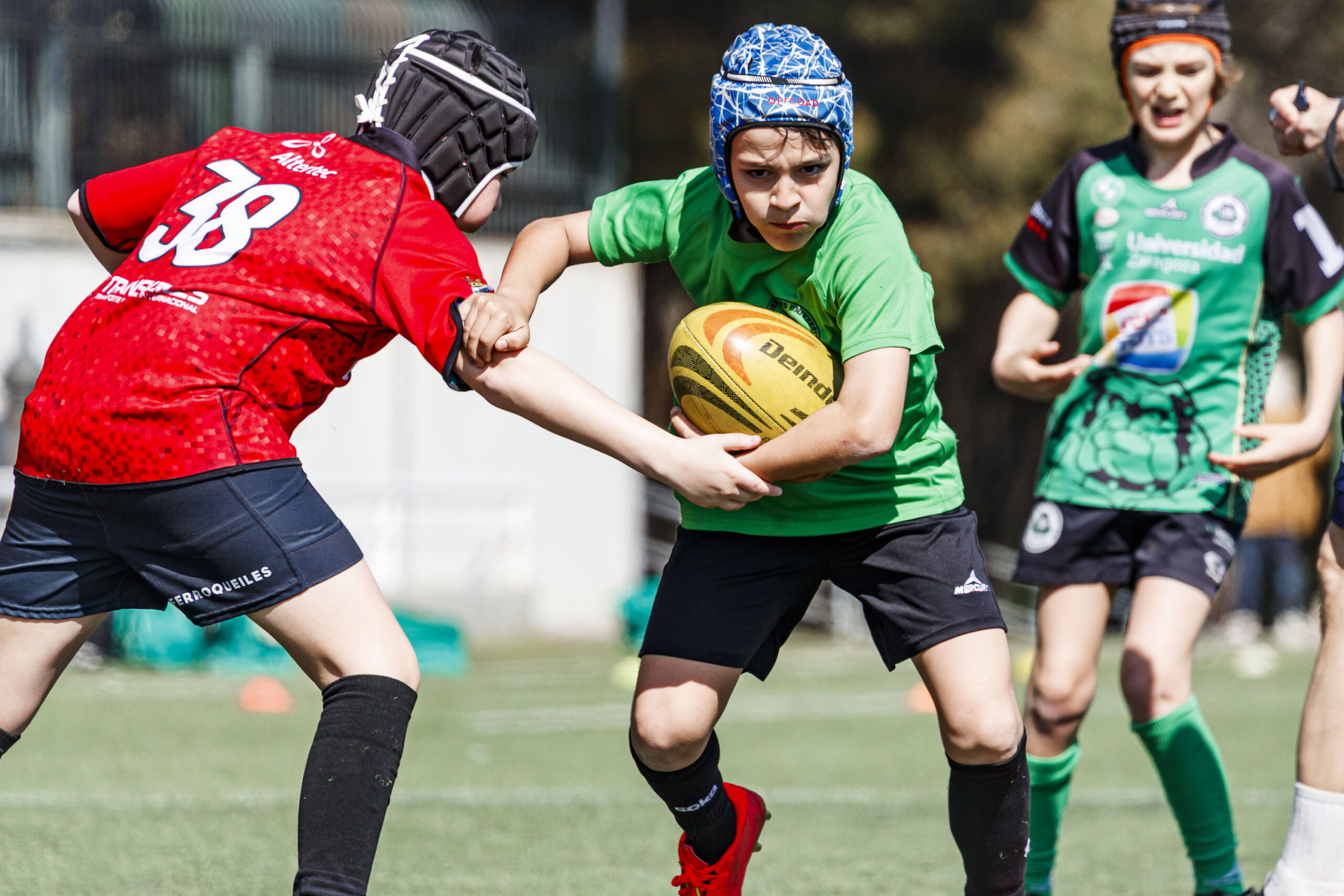 Jornada de escuelas de rugby para niños en Zaragoza