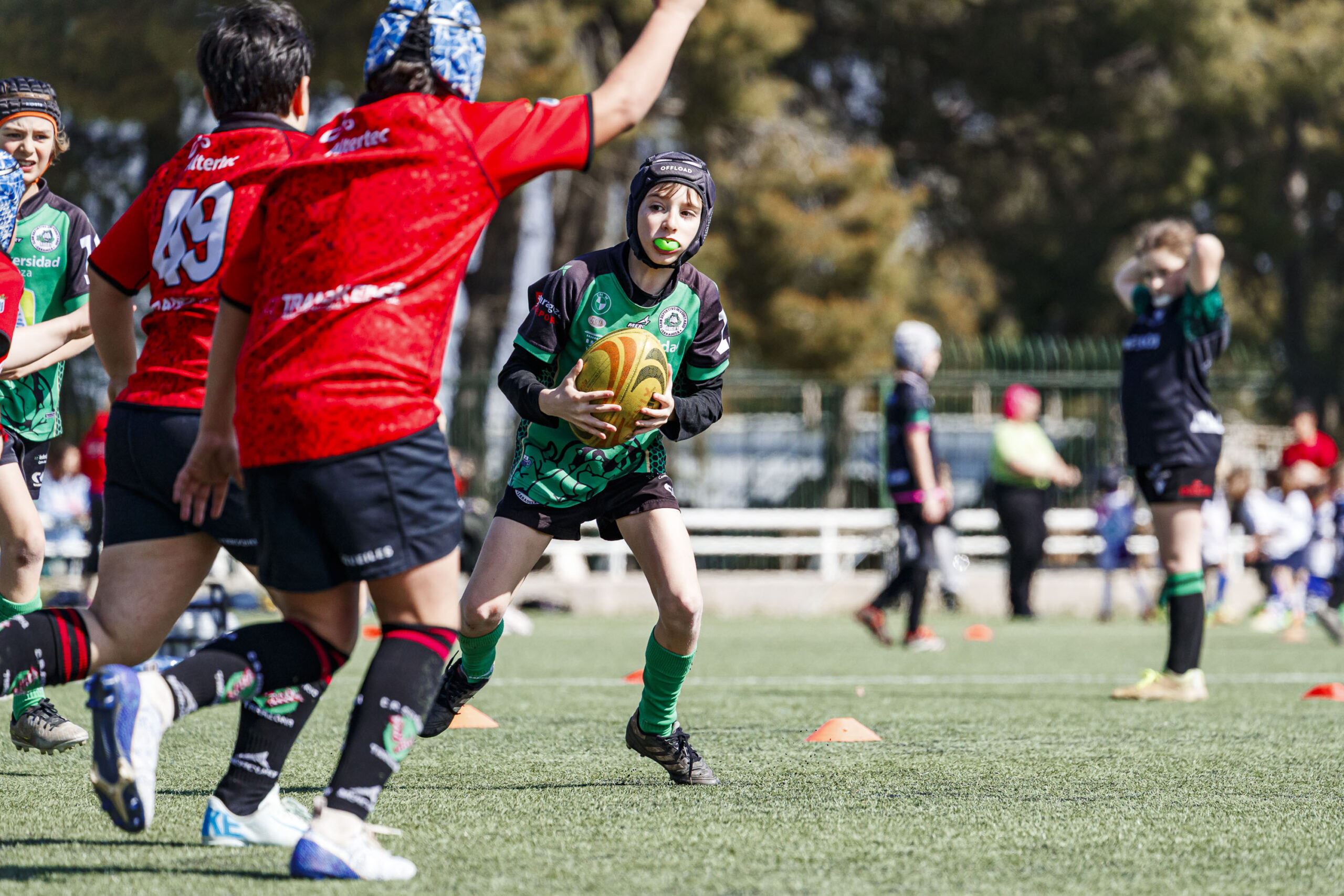 Jornada de escuelas de rugby para niños en Zaragoza
