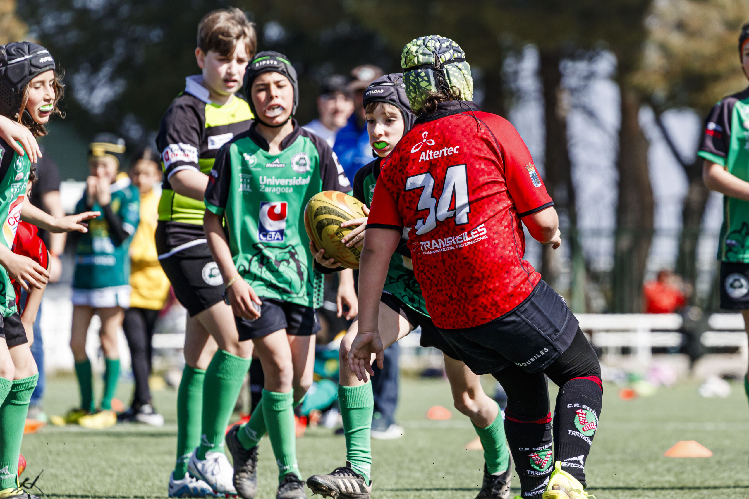Jornada de escuelas de rugby para niños en Zaragoza