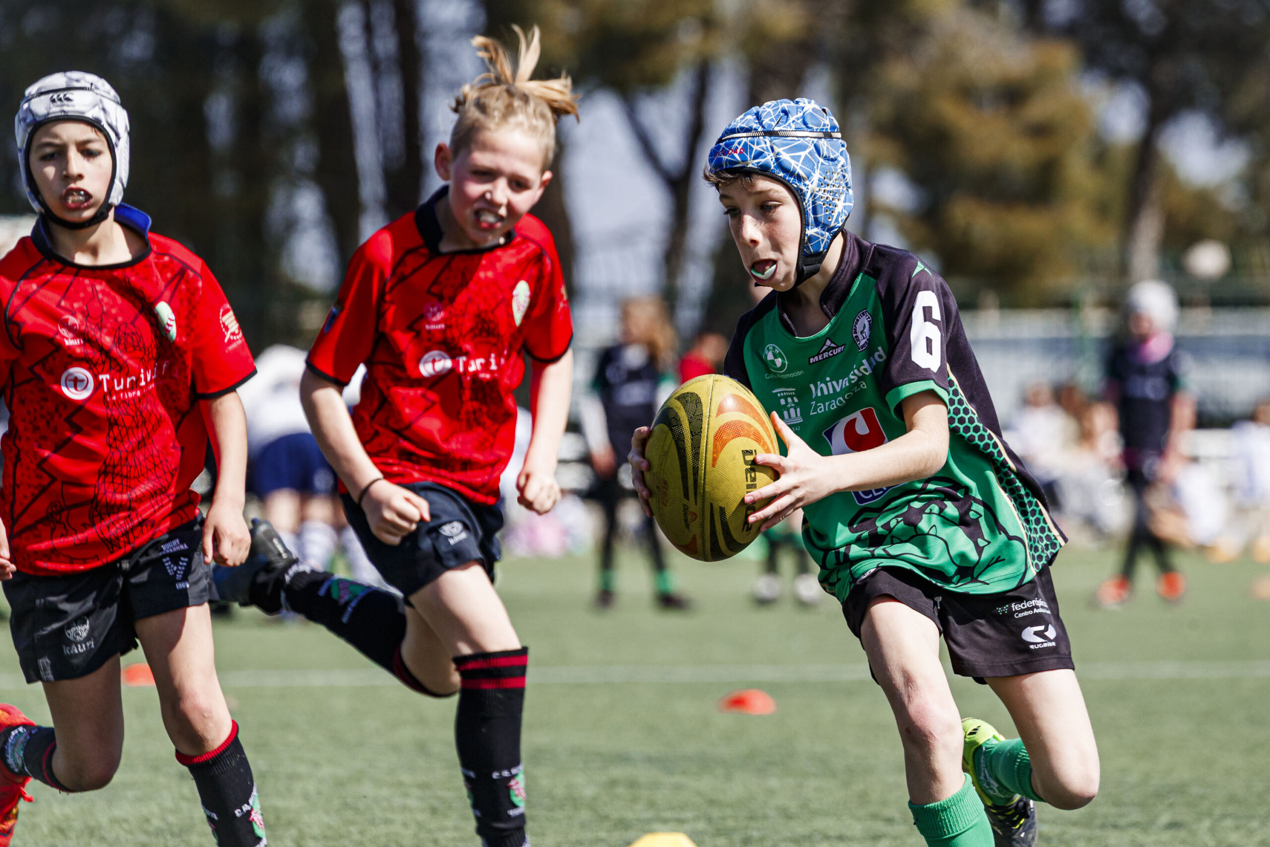 Jornada de escuelas de rugby para niños en Zaragoza