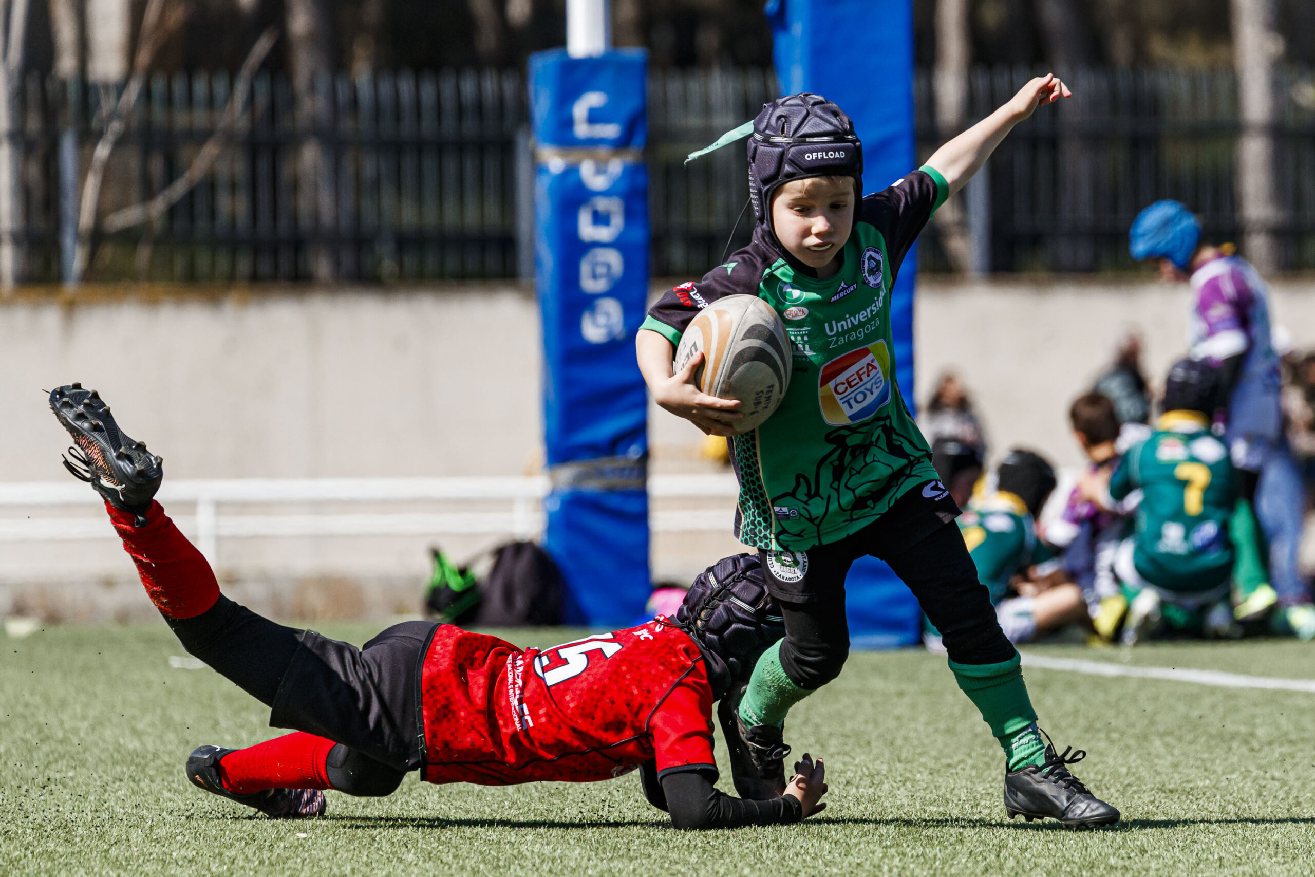 Jornada de escuelas de rugby para niños en Zaragoza