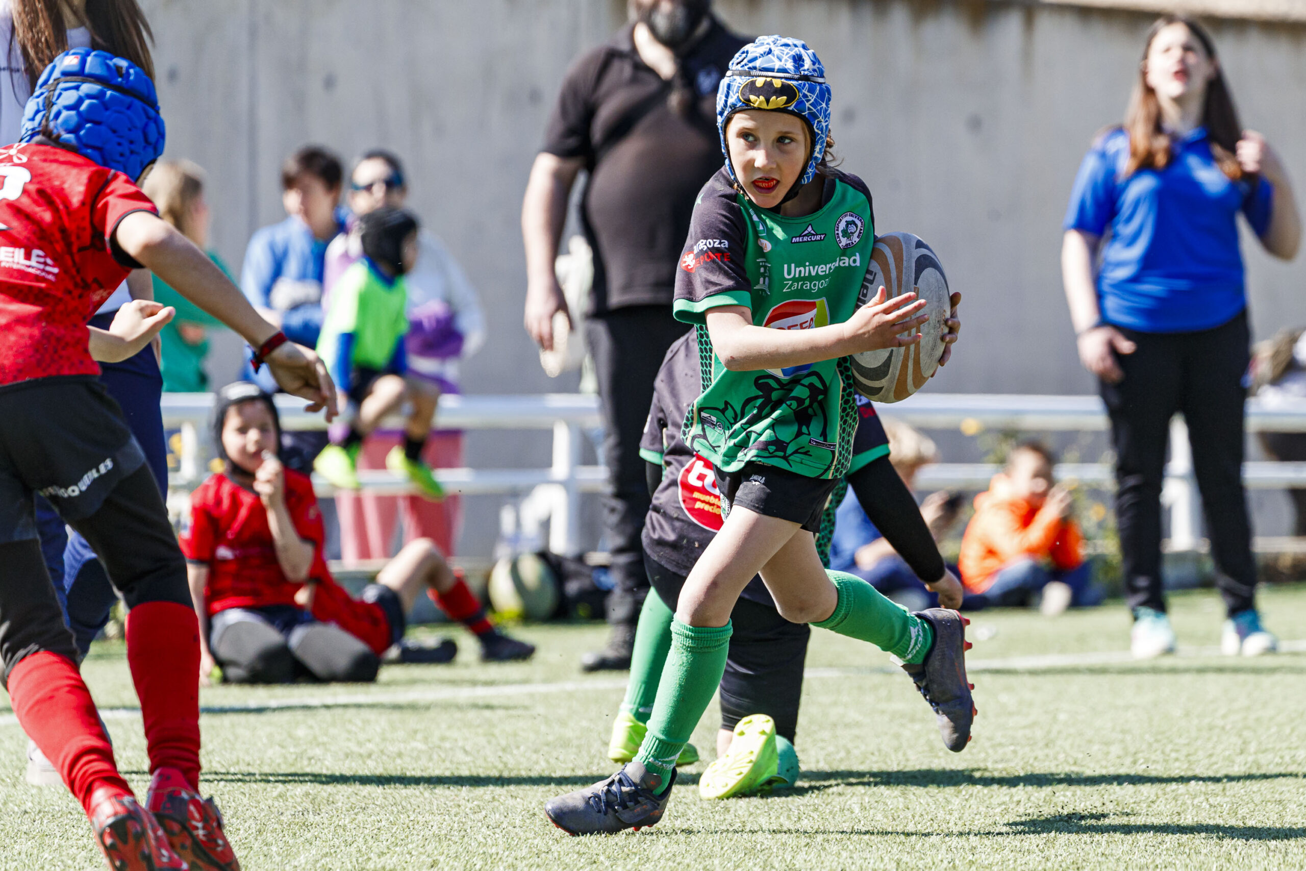 Jornada de escuelas de rugby para niños en Zaragoza