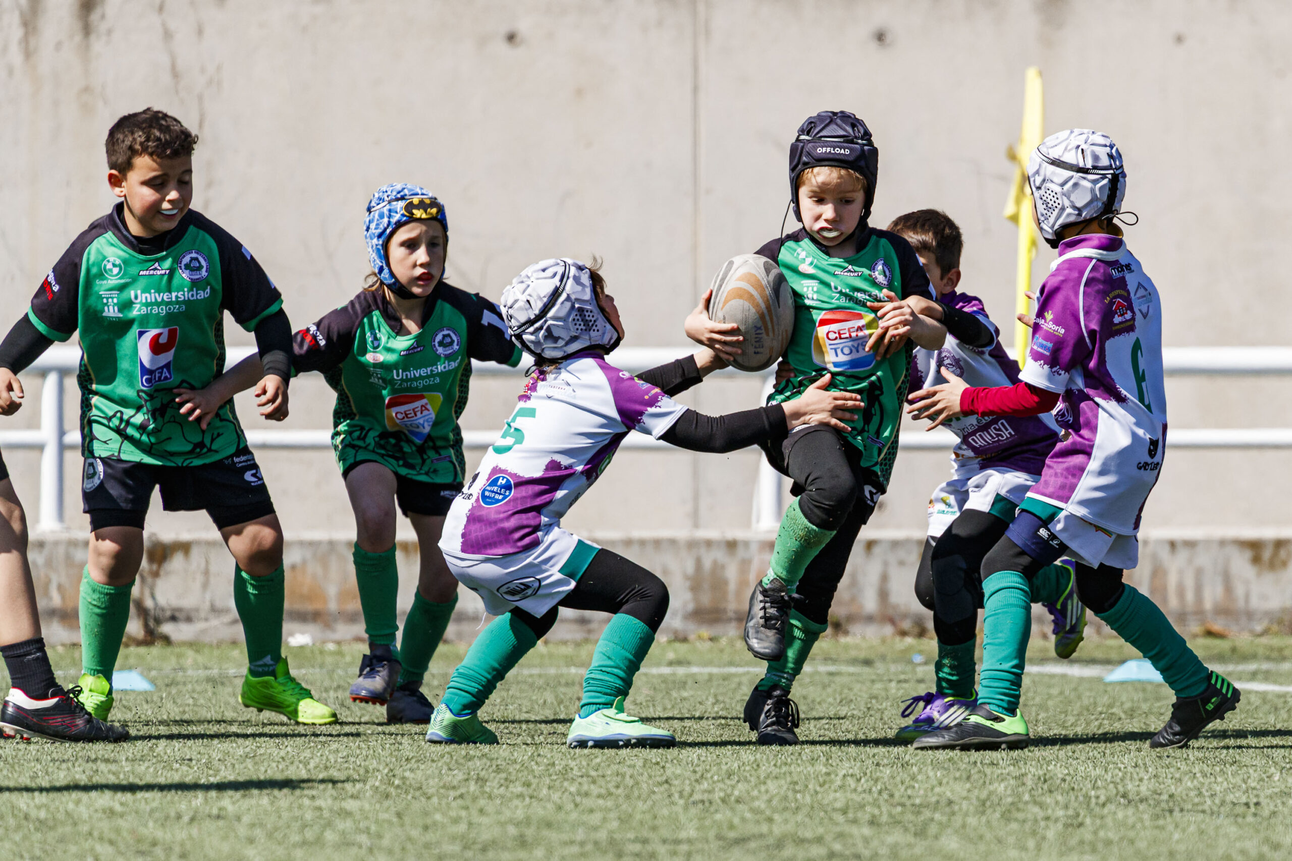 Jornada de escuelas de rugby para niños en Zaragoza