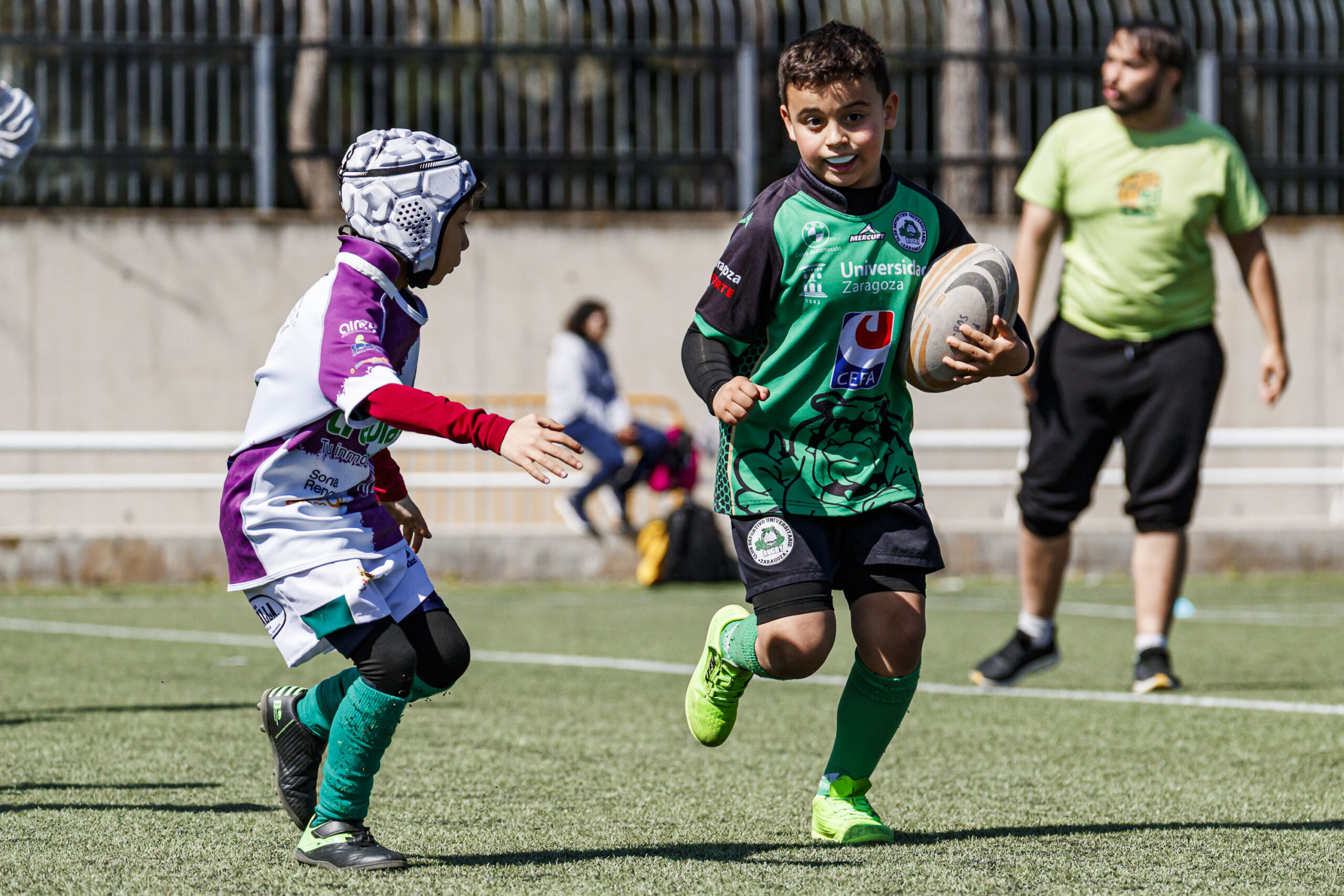 Jornada de escuelas de rugby para niños en Zaragoza