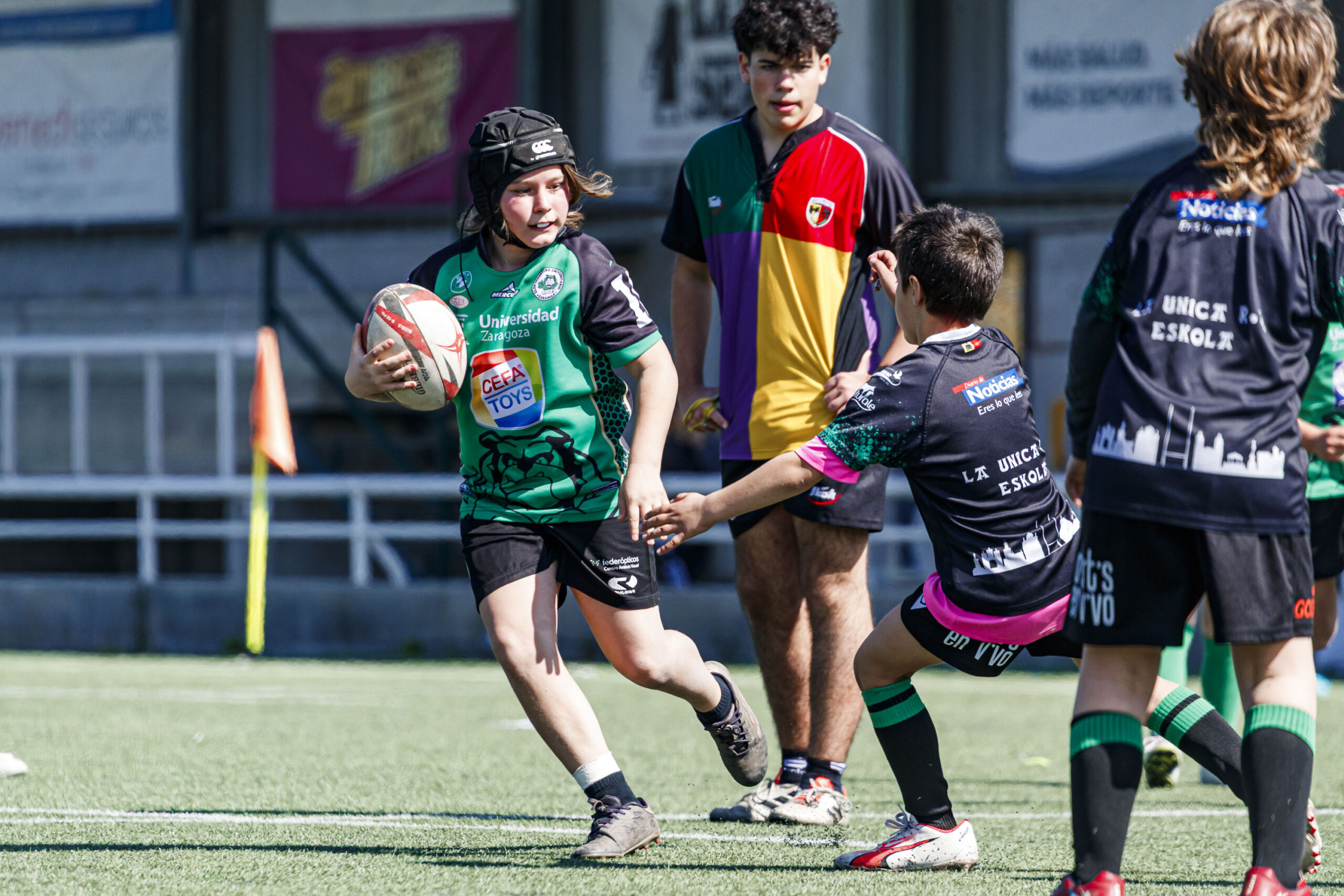 Jornada de escuelas de rugby para niños en Zaragoza