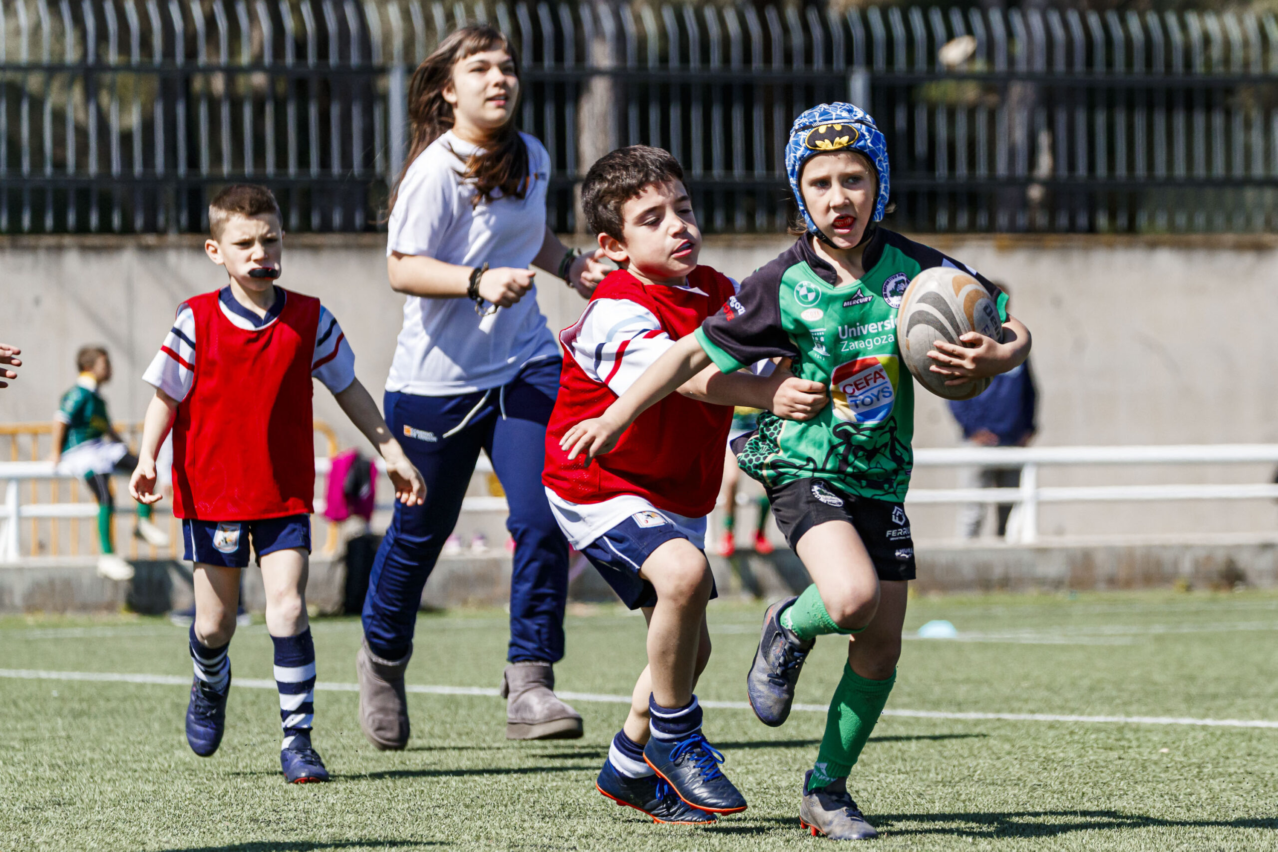 Jornada de escuelas de rugby para niños en Zaragoza