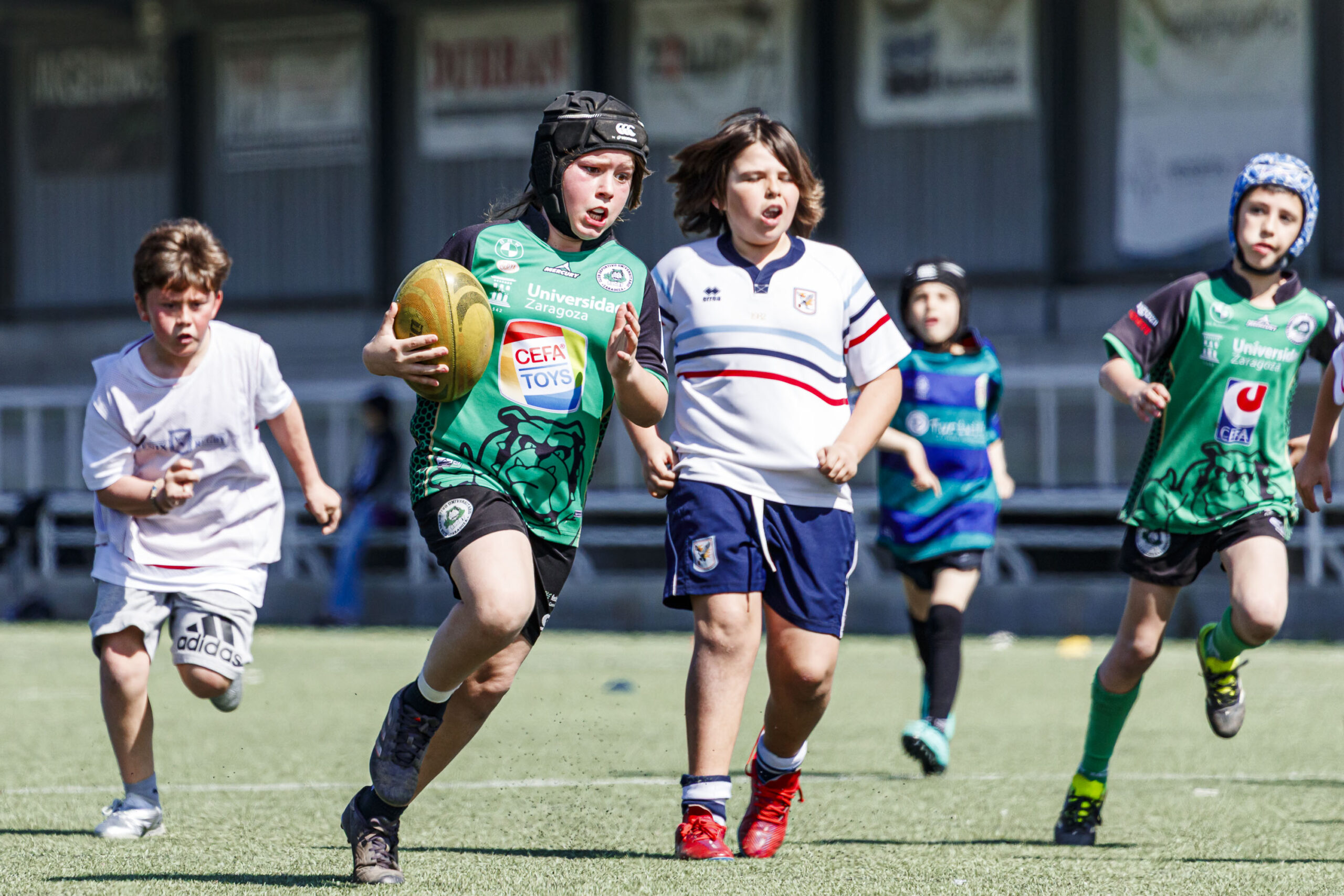 Jornada de escuelas de rugby para niños en Zaragoza